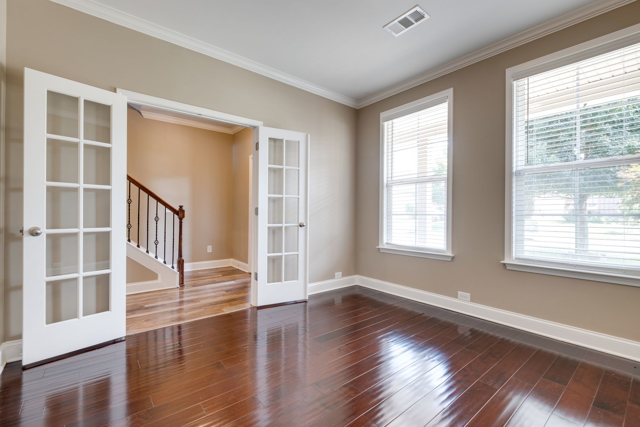 2105 Bedford Bnd Property Photo 7