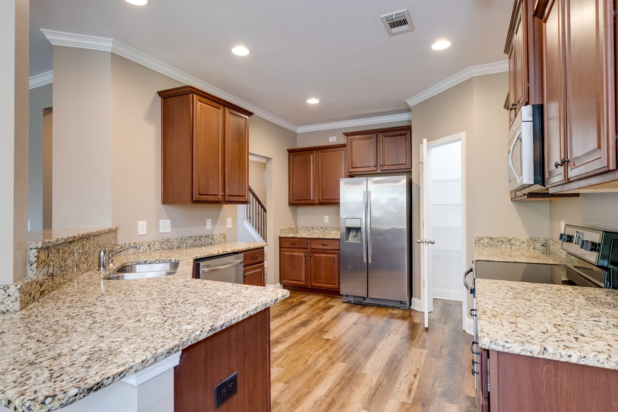 2105 Bedford Bnd Property Photo 11