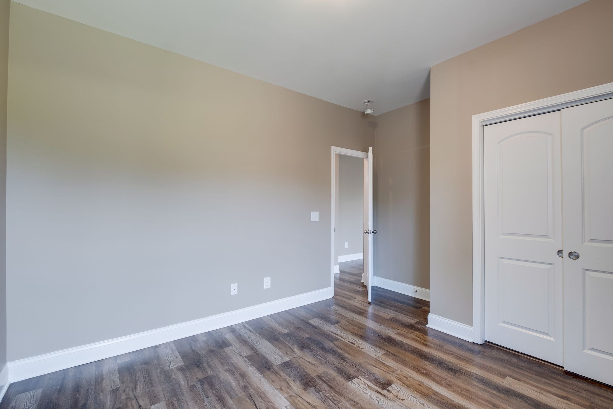 2105 Bedford Bnd Property Photo 16