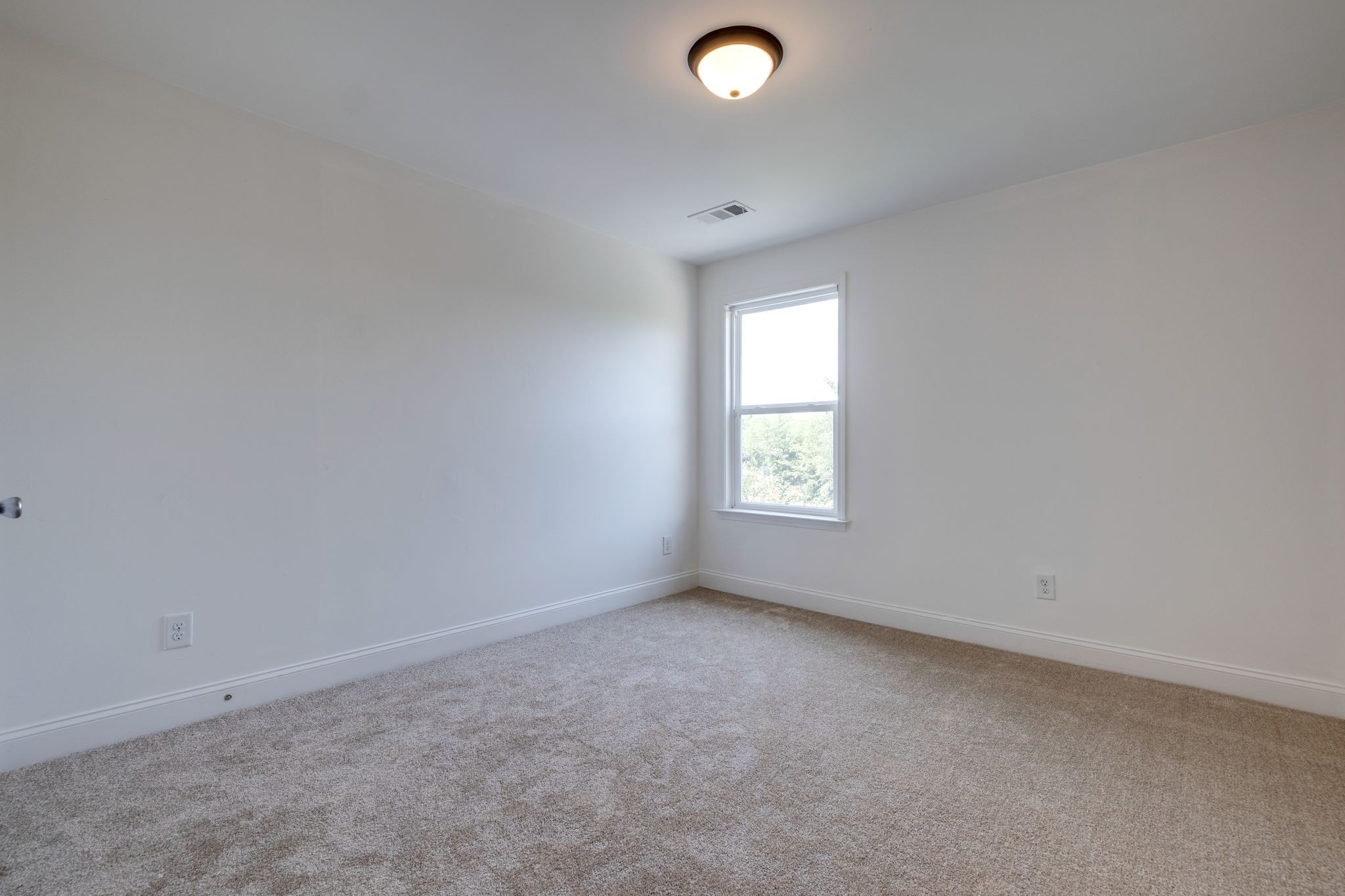 2105 Bedford Bnd Property Photo 30