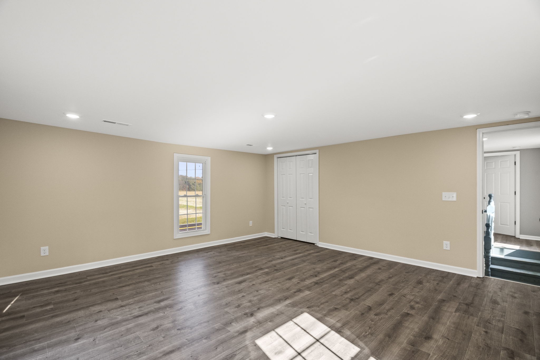 6081 Lakeview Rd Property Photo 25