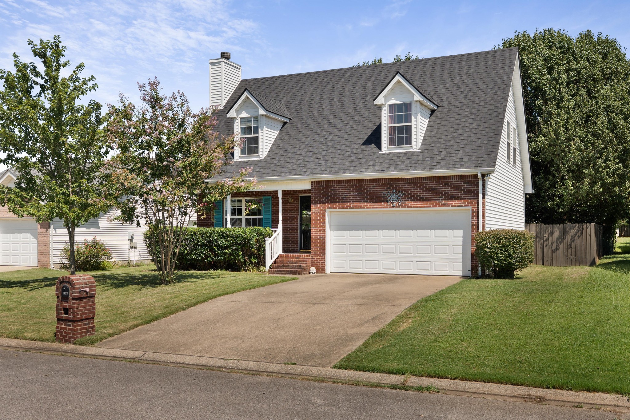 1273 Dalmally Dr Property Photo 1
