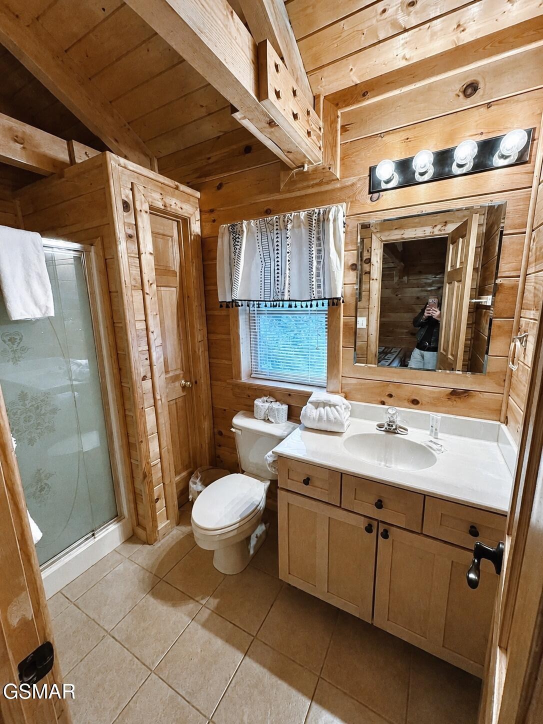 3085 Perry Circle Road Property Photo 13