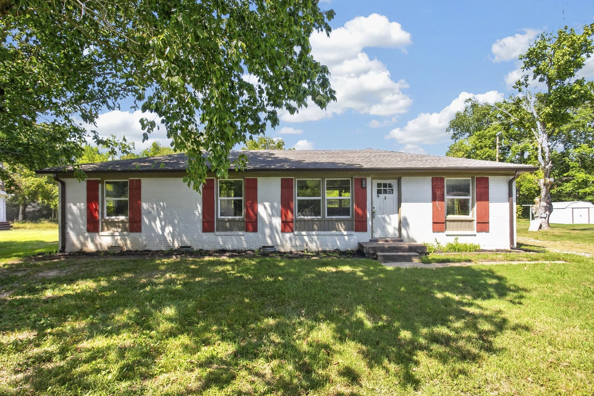 276 Sunset Blvd Property Photo 2