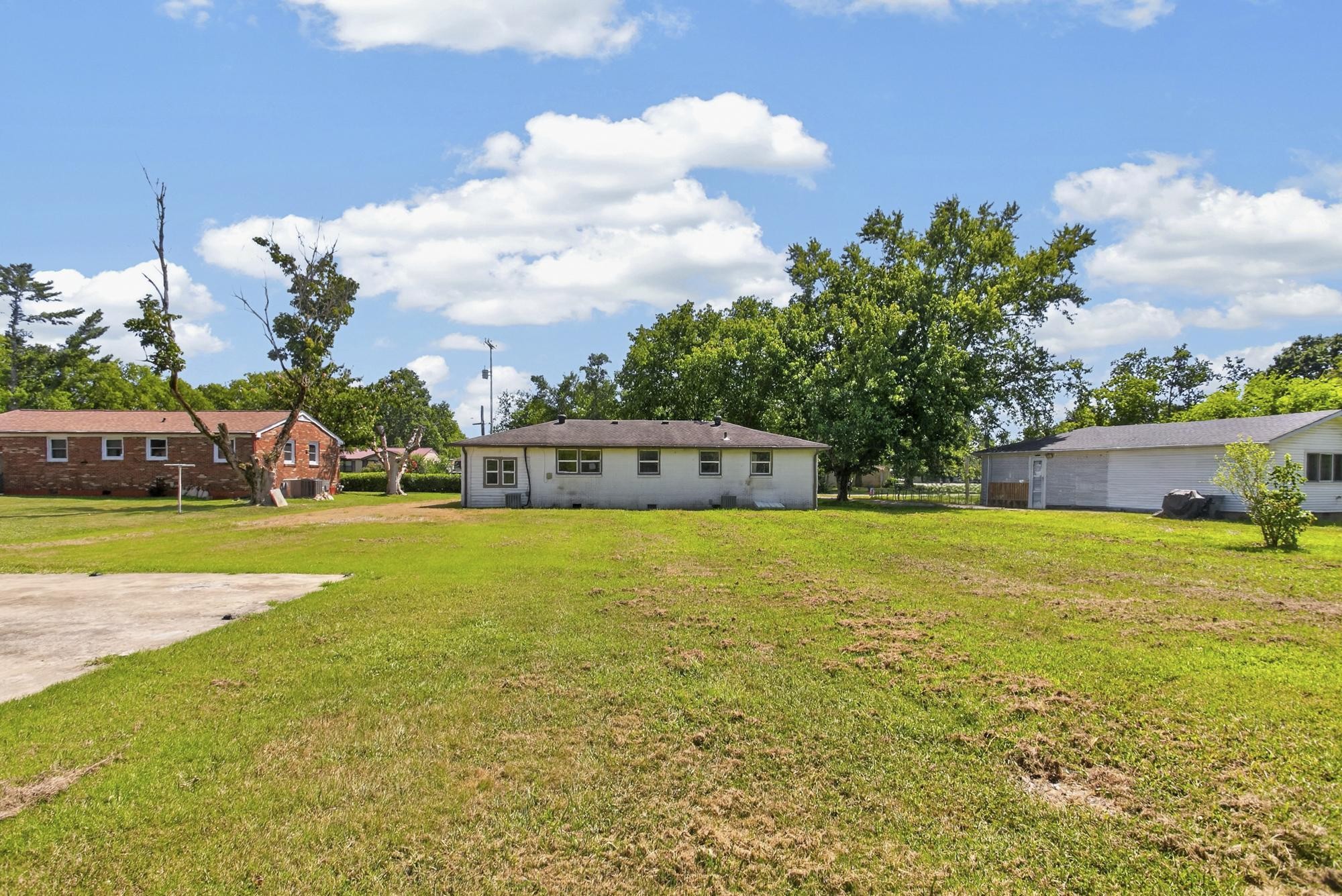 276 Sunset Blvd Property Photo 6