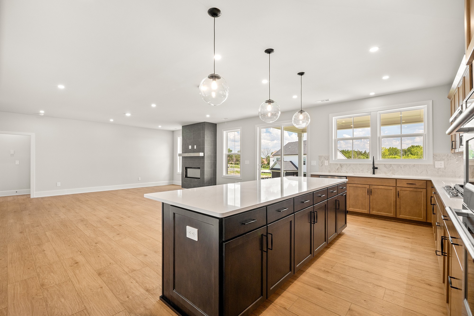 448 Tomlinson Pointe Dr Property Photo 8