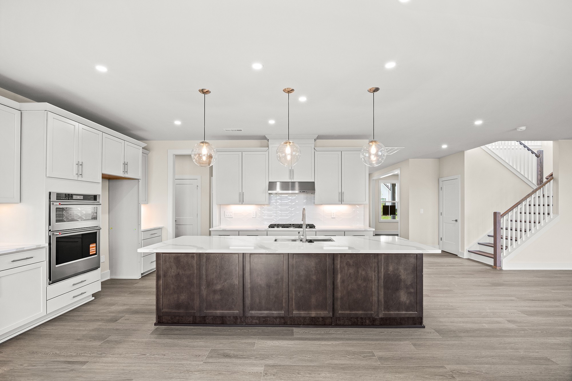 450 Tomlinson Pointe Dr Property Photo 1
