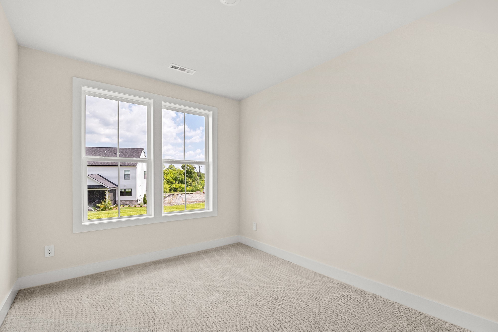 450 Tomlinson Pointe Dr Property Photo 14
