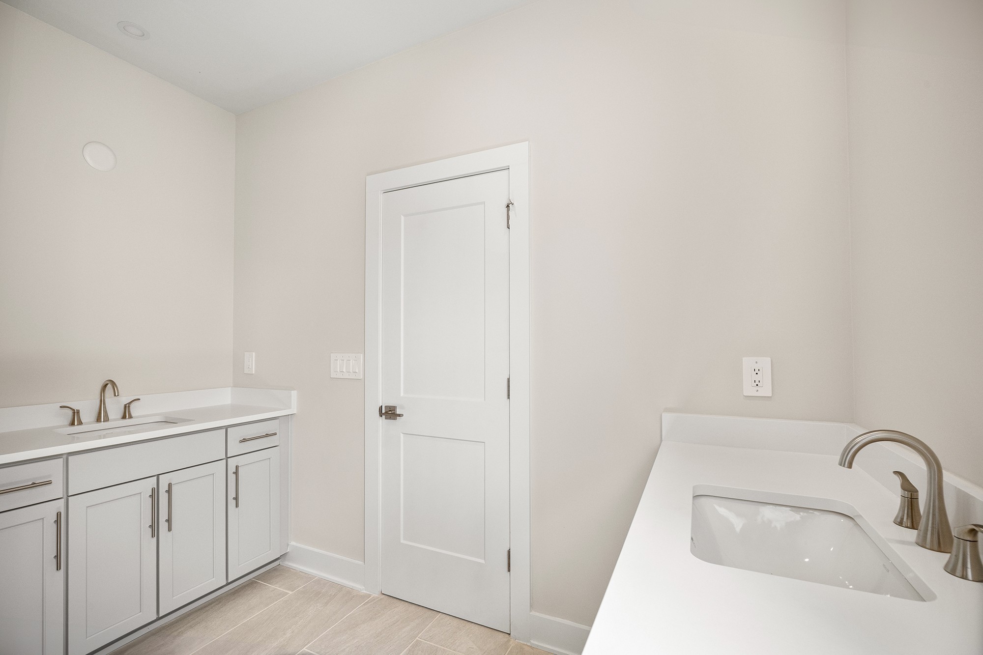 450 Tomlinson Pointe Dr Property Photo 22