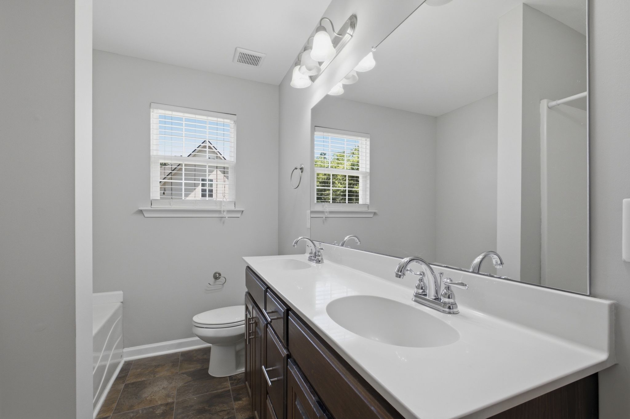 121 Pledge Ct Property Photo 25