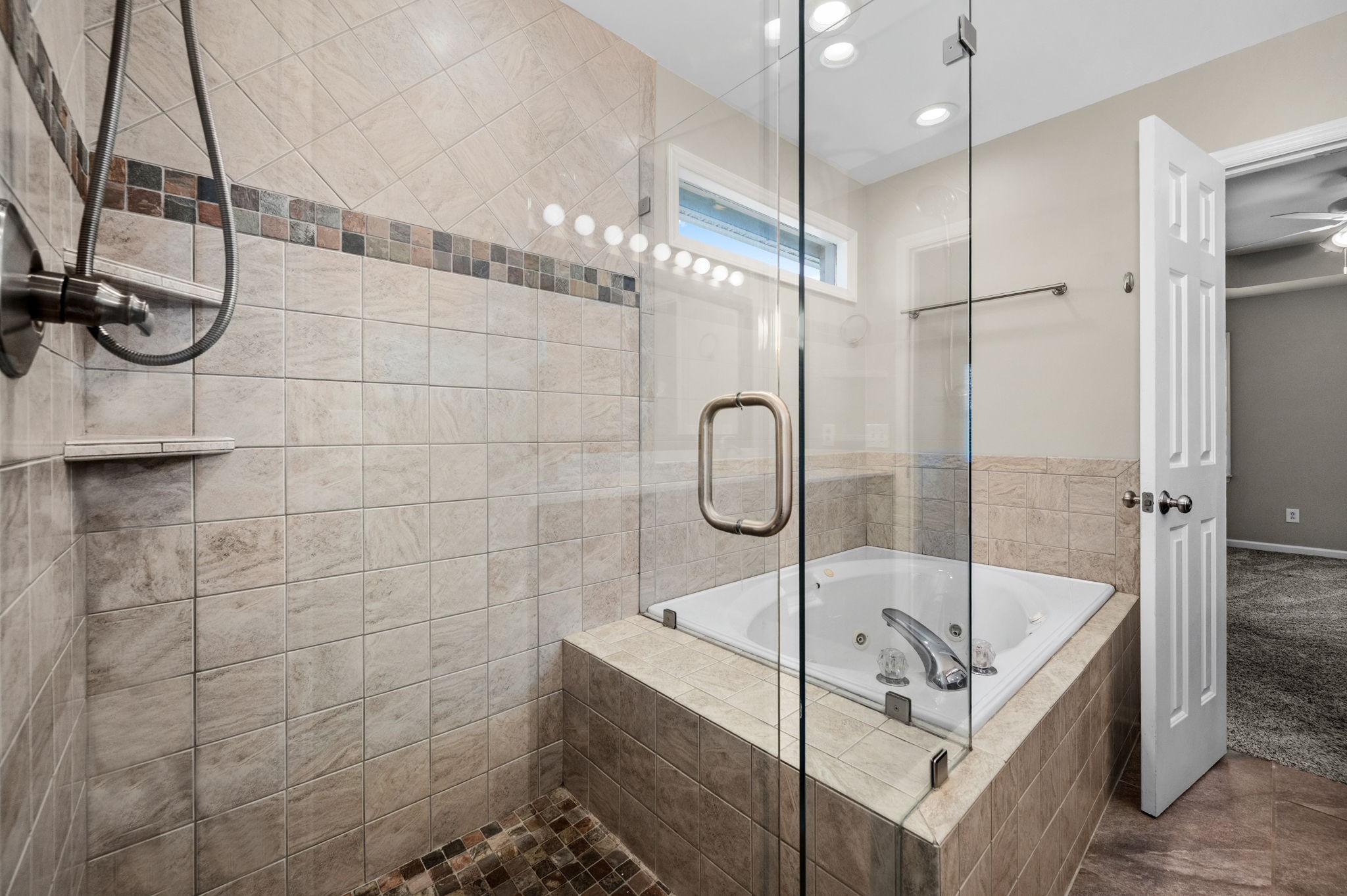 1539 Boone Ct Property Photo 6