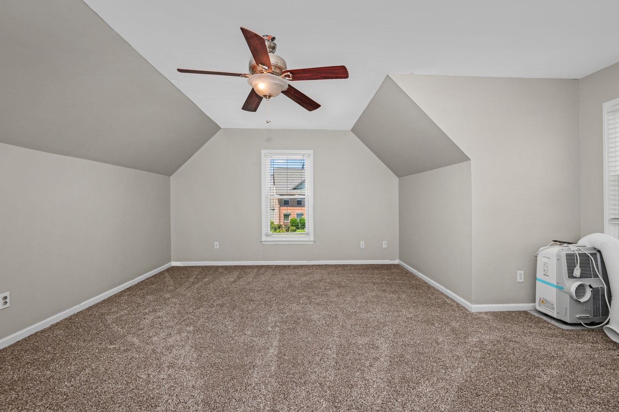 1539 Boone Ct Property Photo 7
