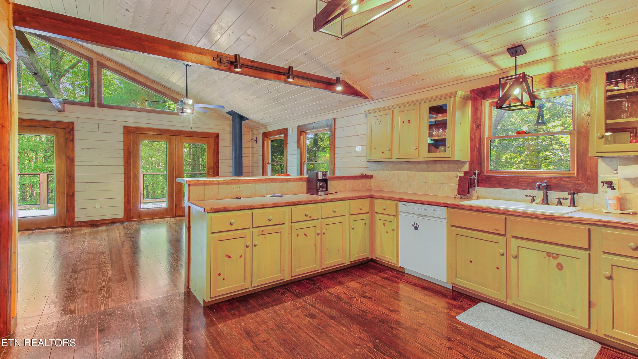 192 Fingerboard Rd Property Photo 11