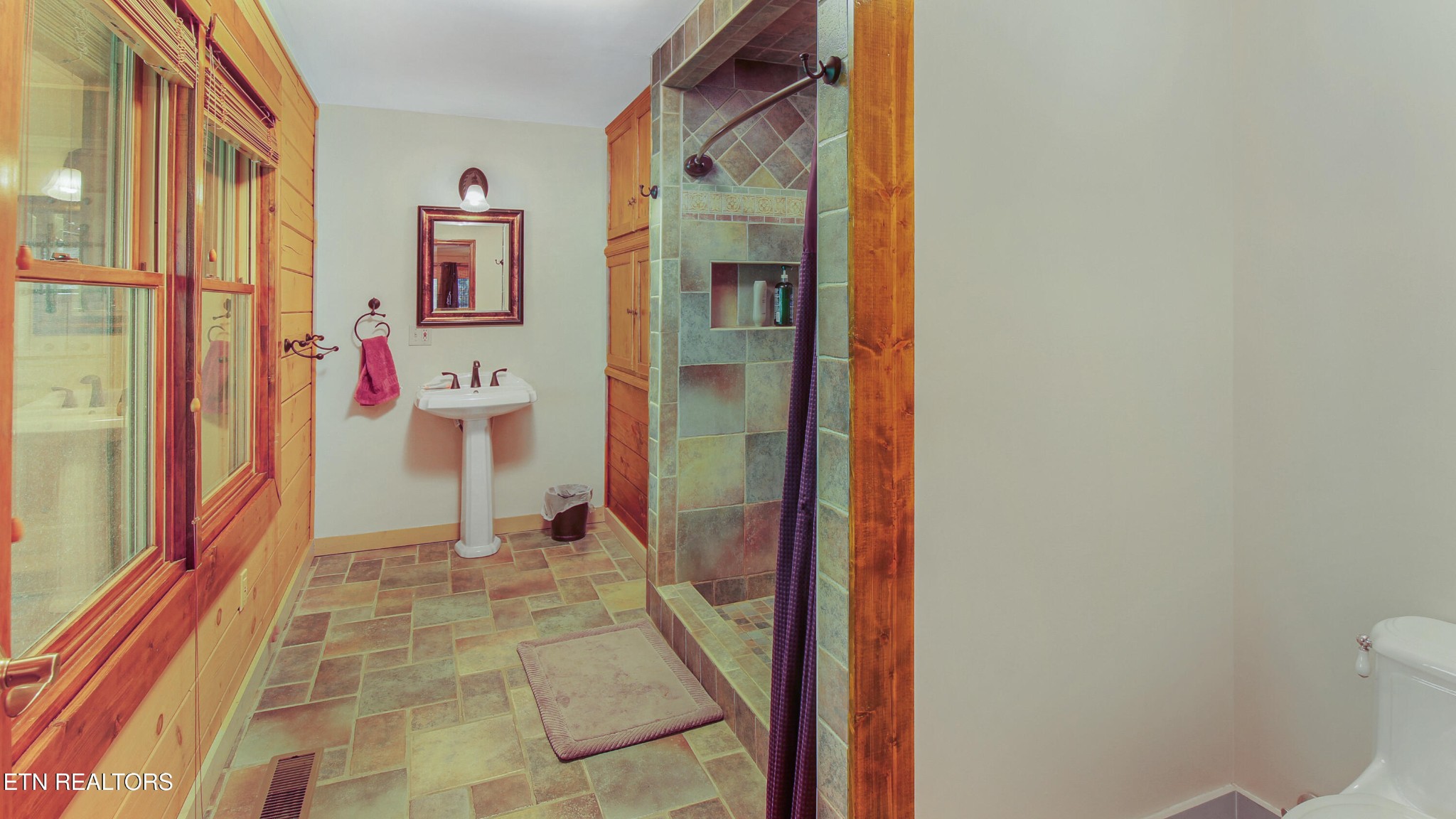 192 Fingerboard Rd Property Photo 20
