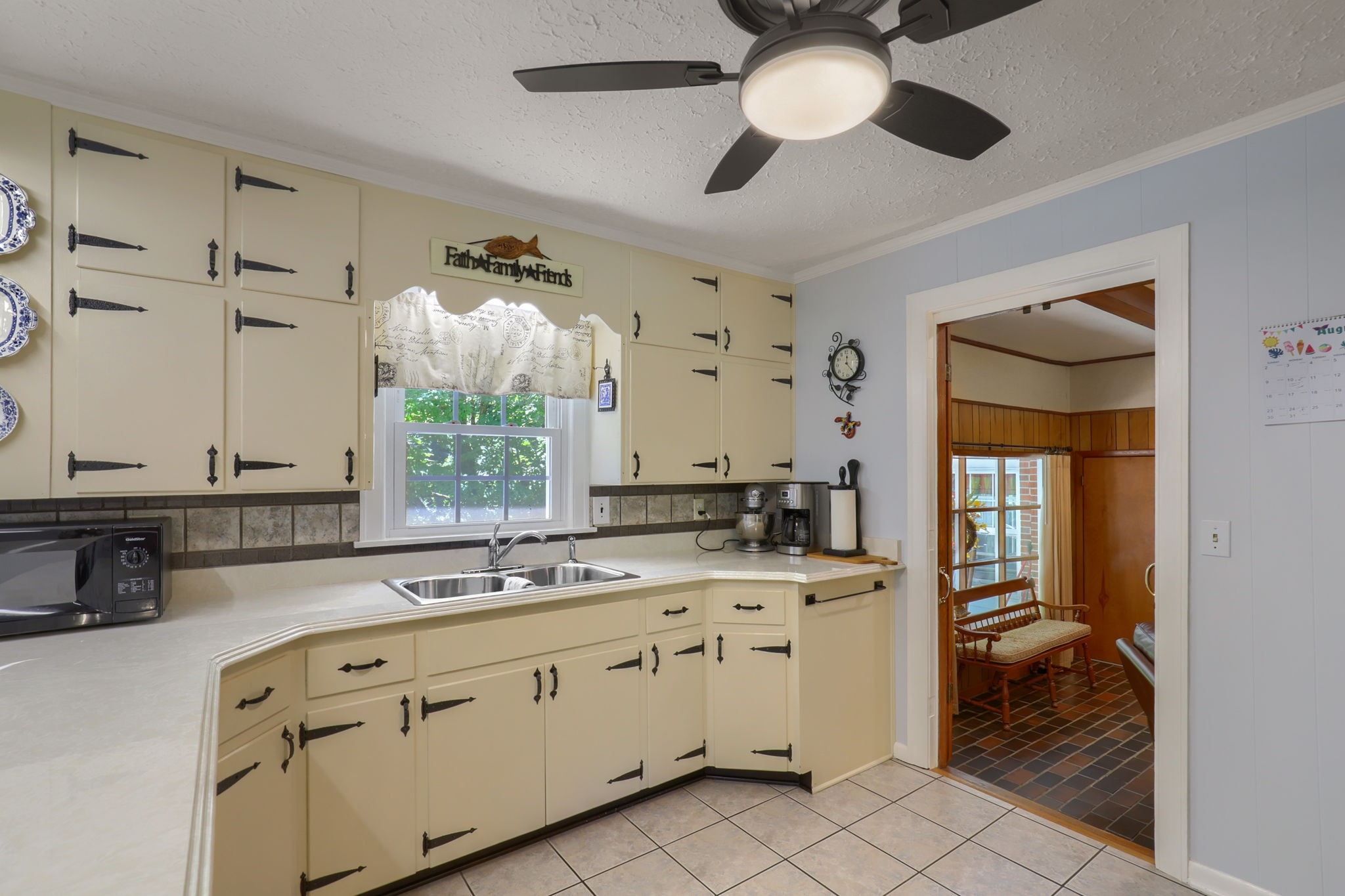 161 Kentucky Ave Property Photo 23