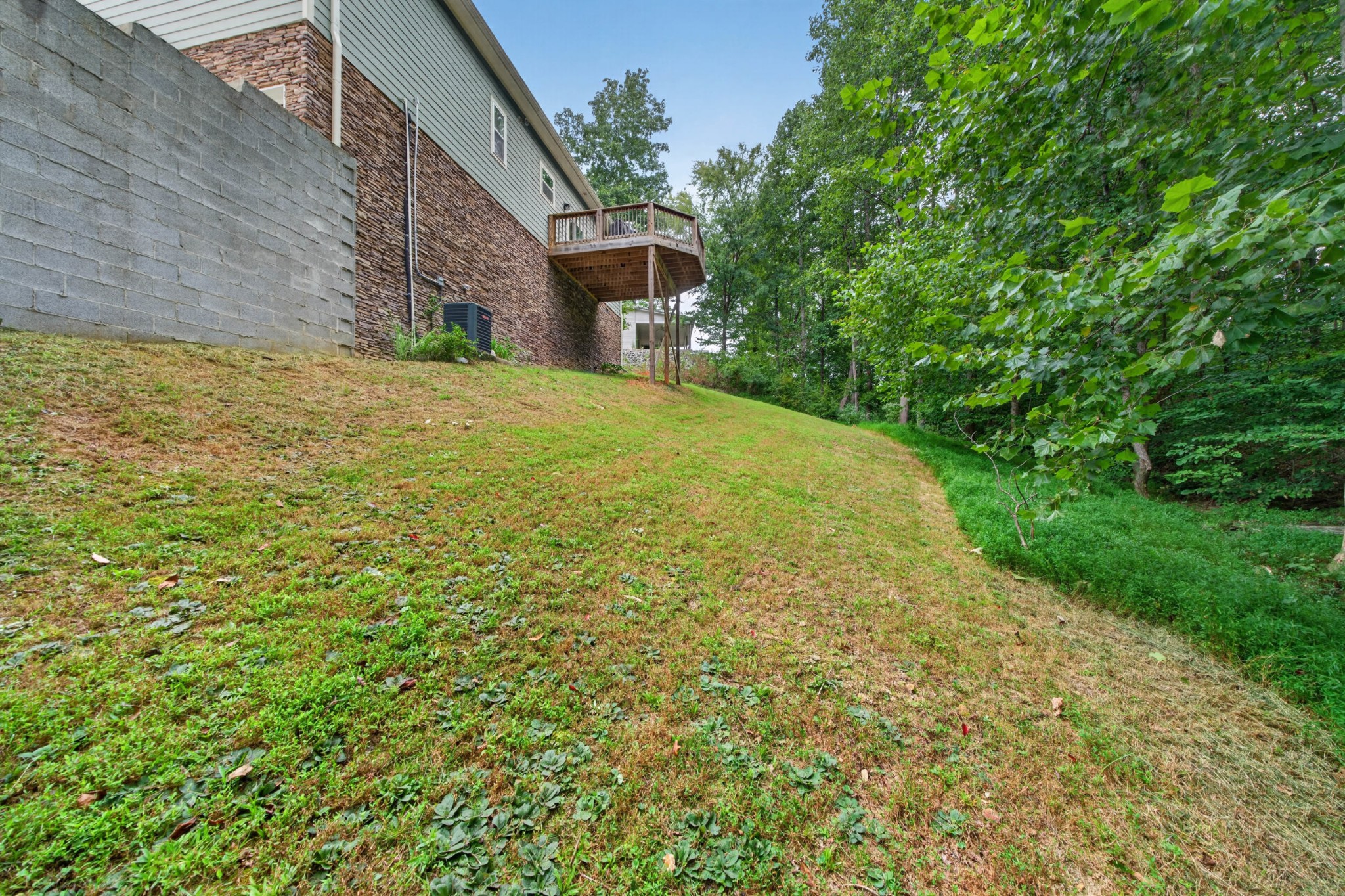 809 Ruby Way Property Photo 29