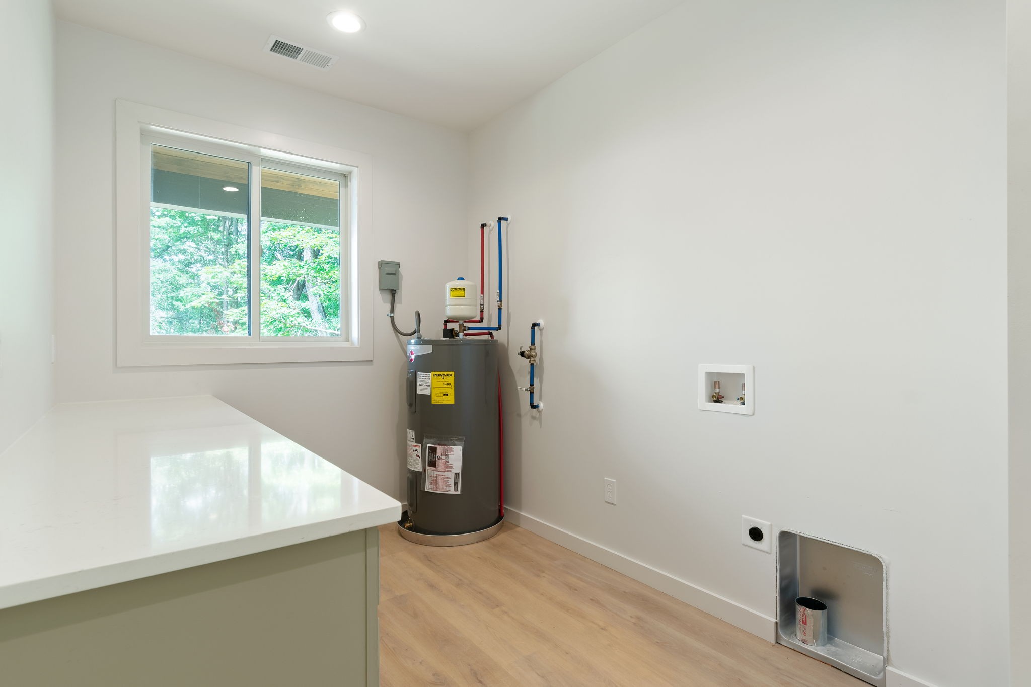 900 Valley View Drive Property Photo 55