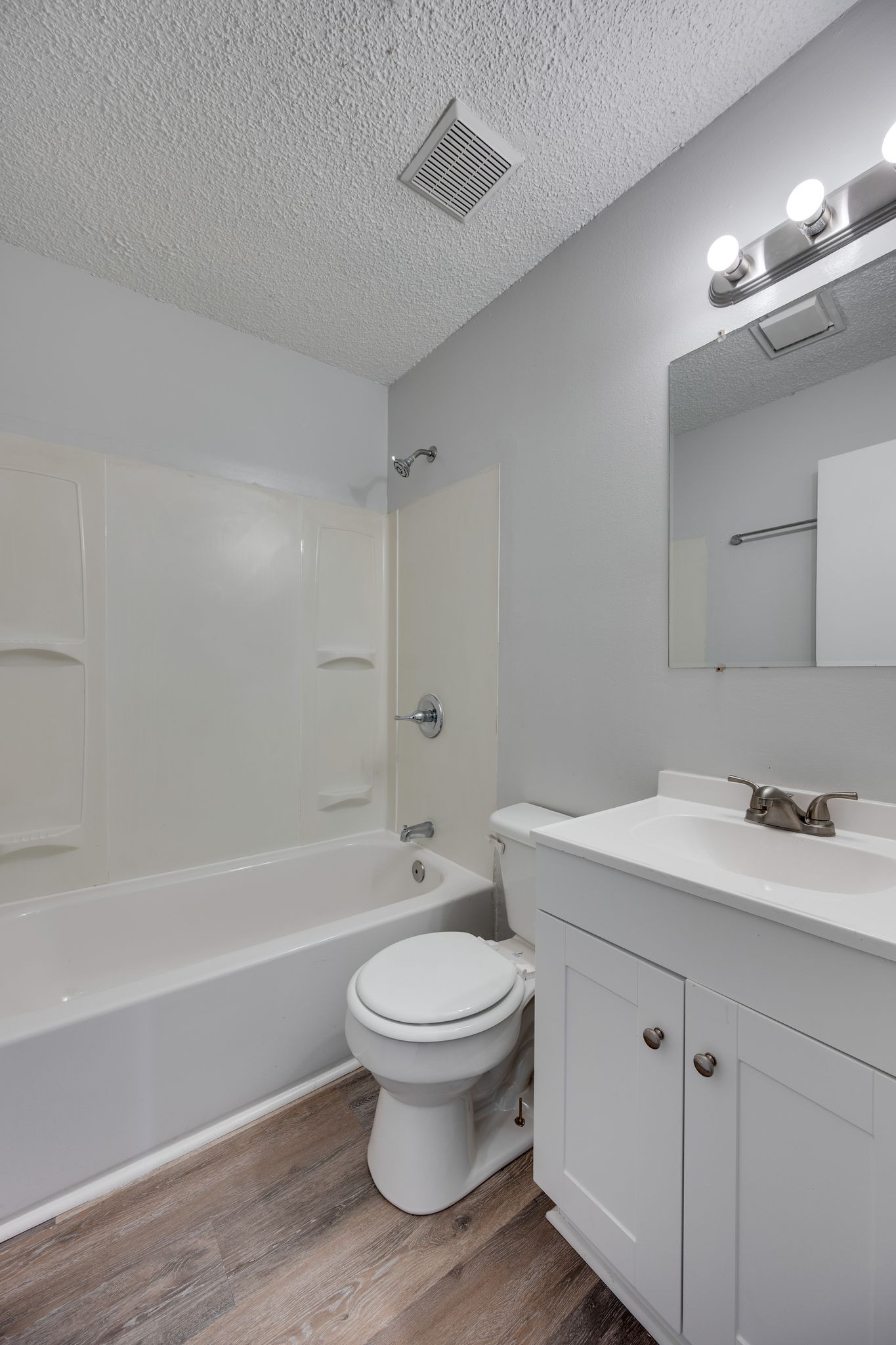 4921 Barclay Square Dr Property Photo 13