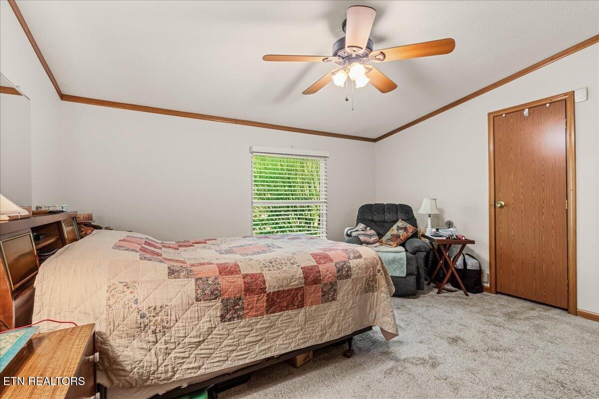 955 N Main St Property Photo 16
