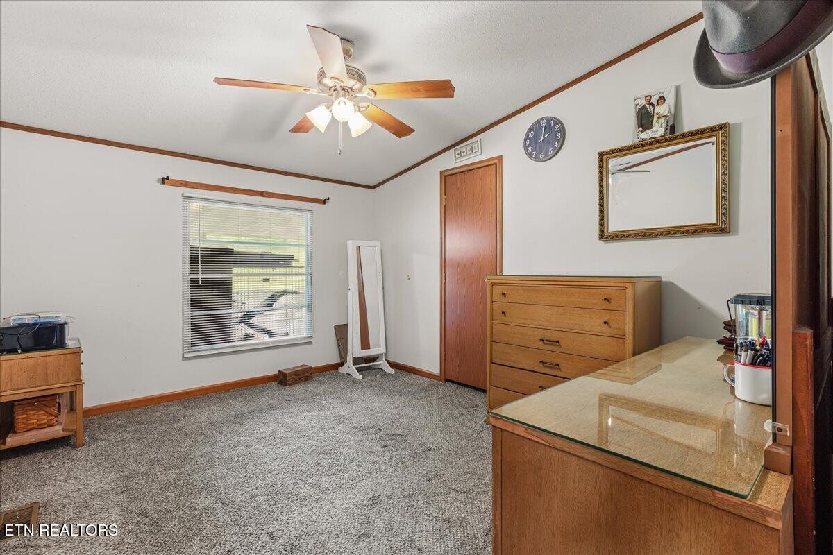 955 N Main St Property Photo 18