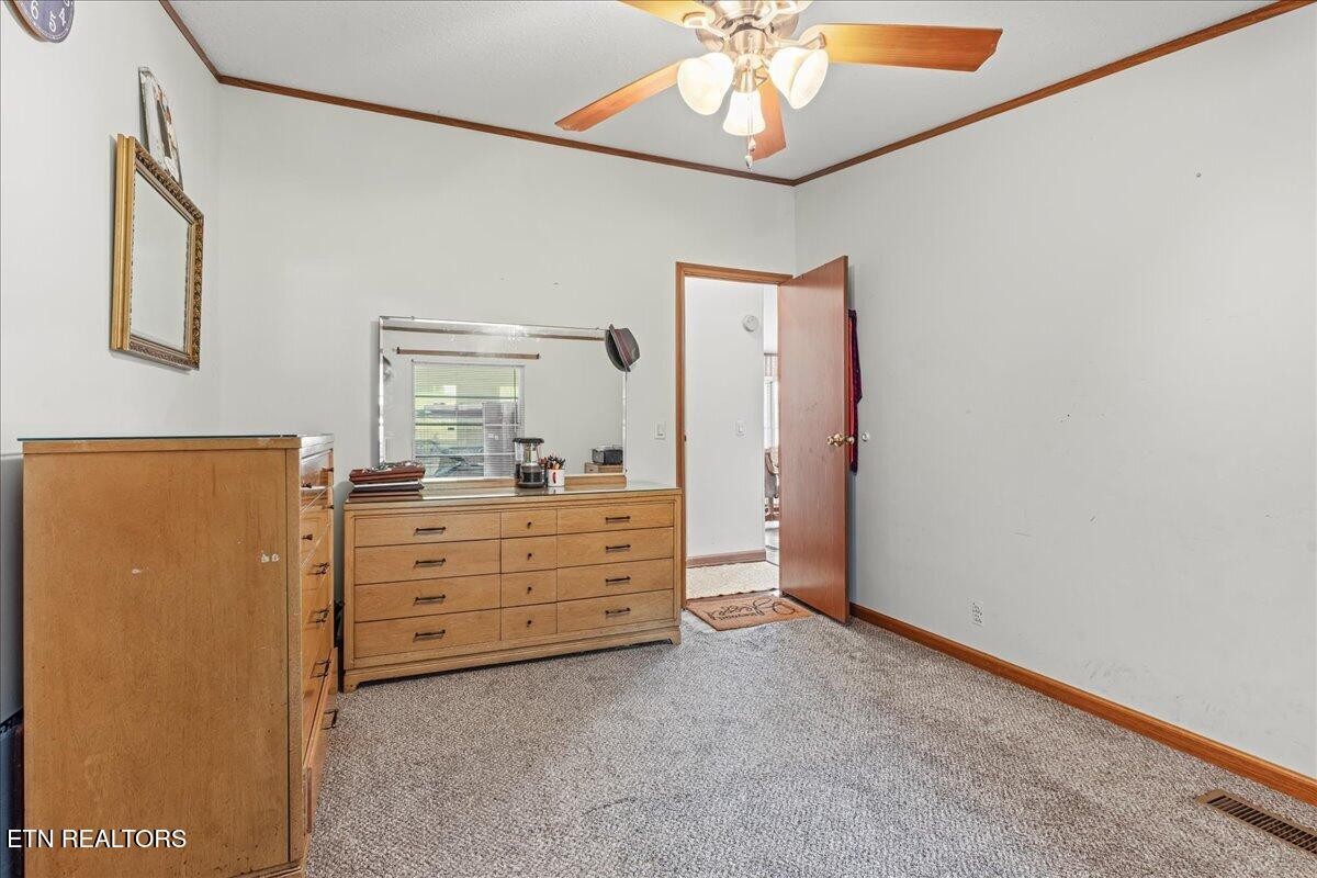 955 N Main St Property Photo 19