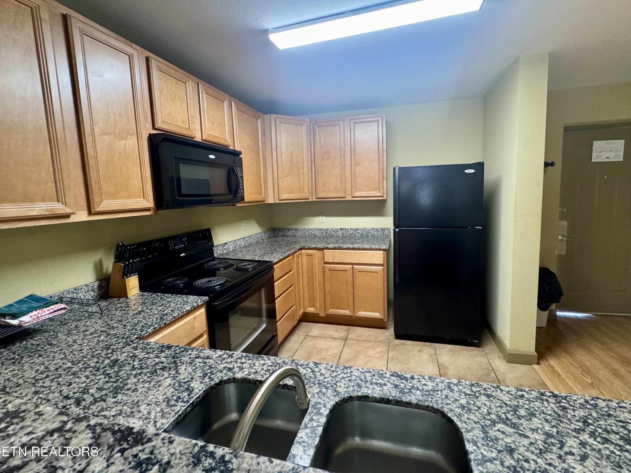 124 Plaza Property Photo 8