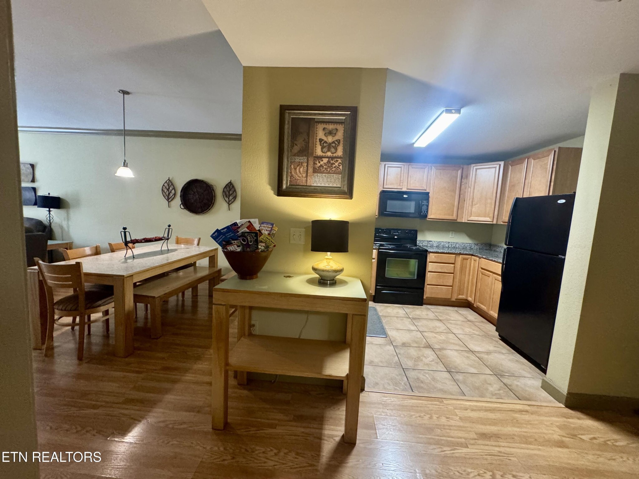 124 Plaza Property Photo 10