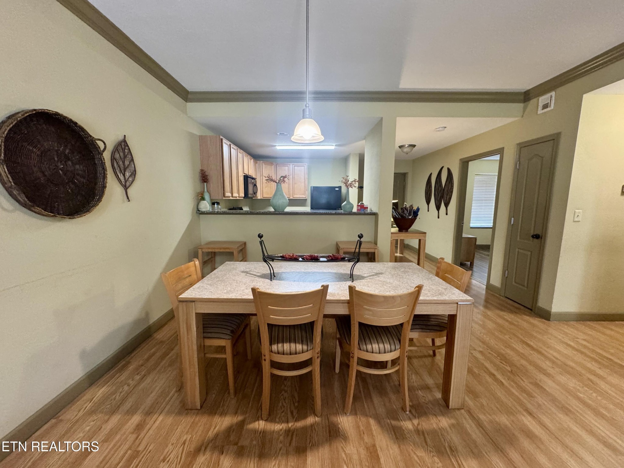 124 Plaza Property Photo 12