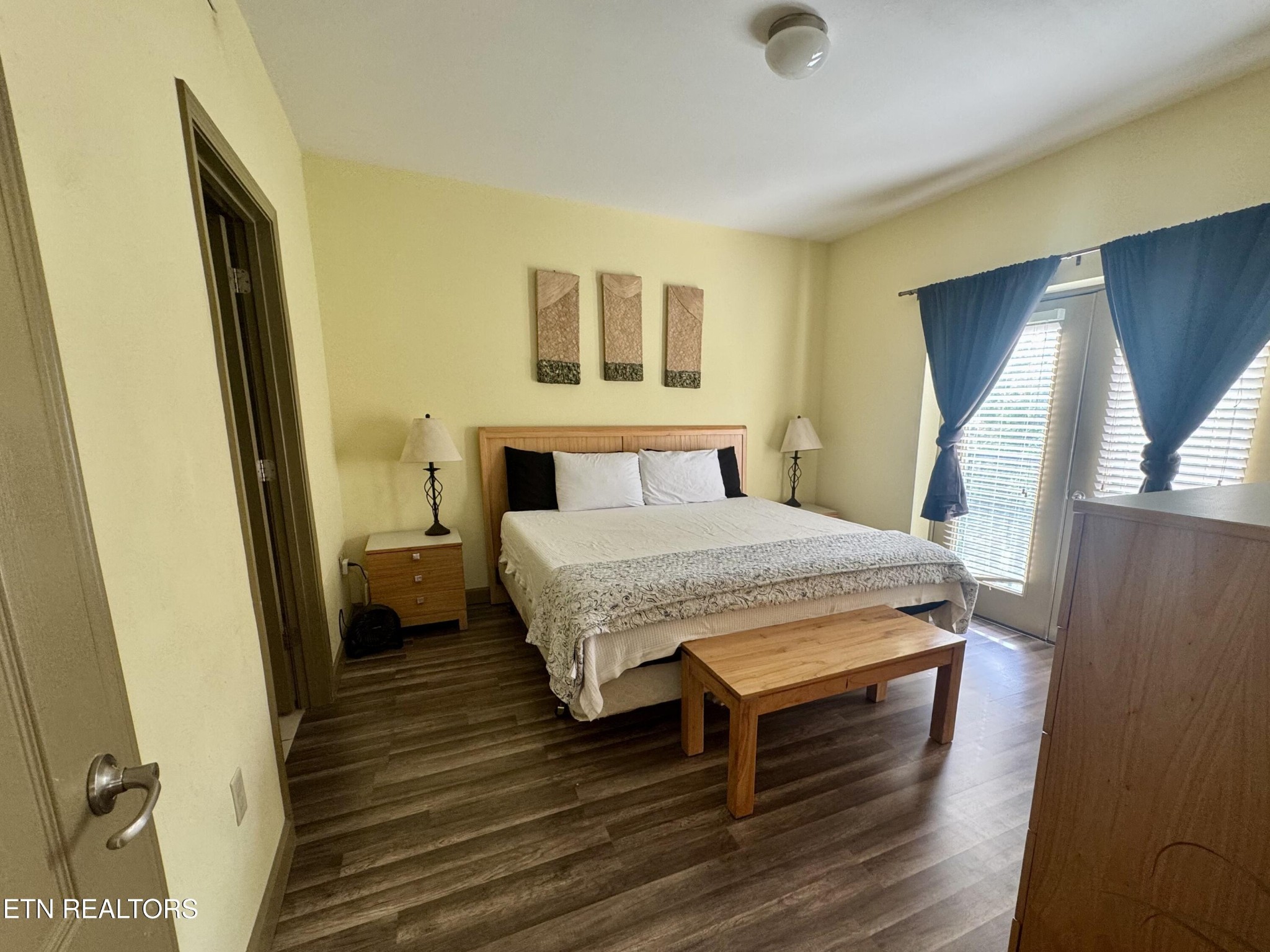 124 Plaza Property Photo 22