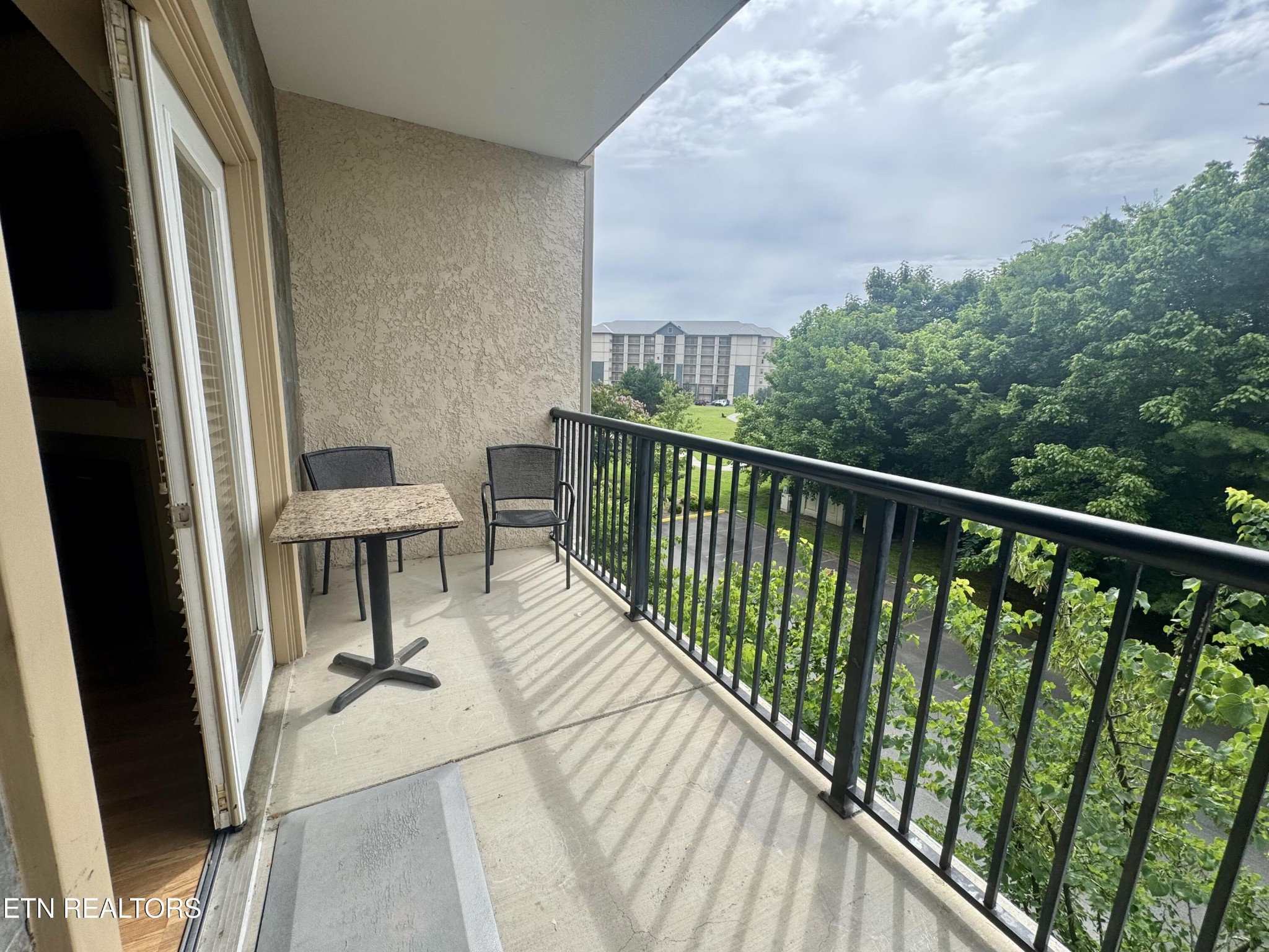124 Plaza Property Photo 34