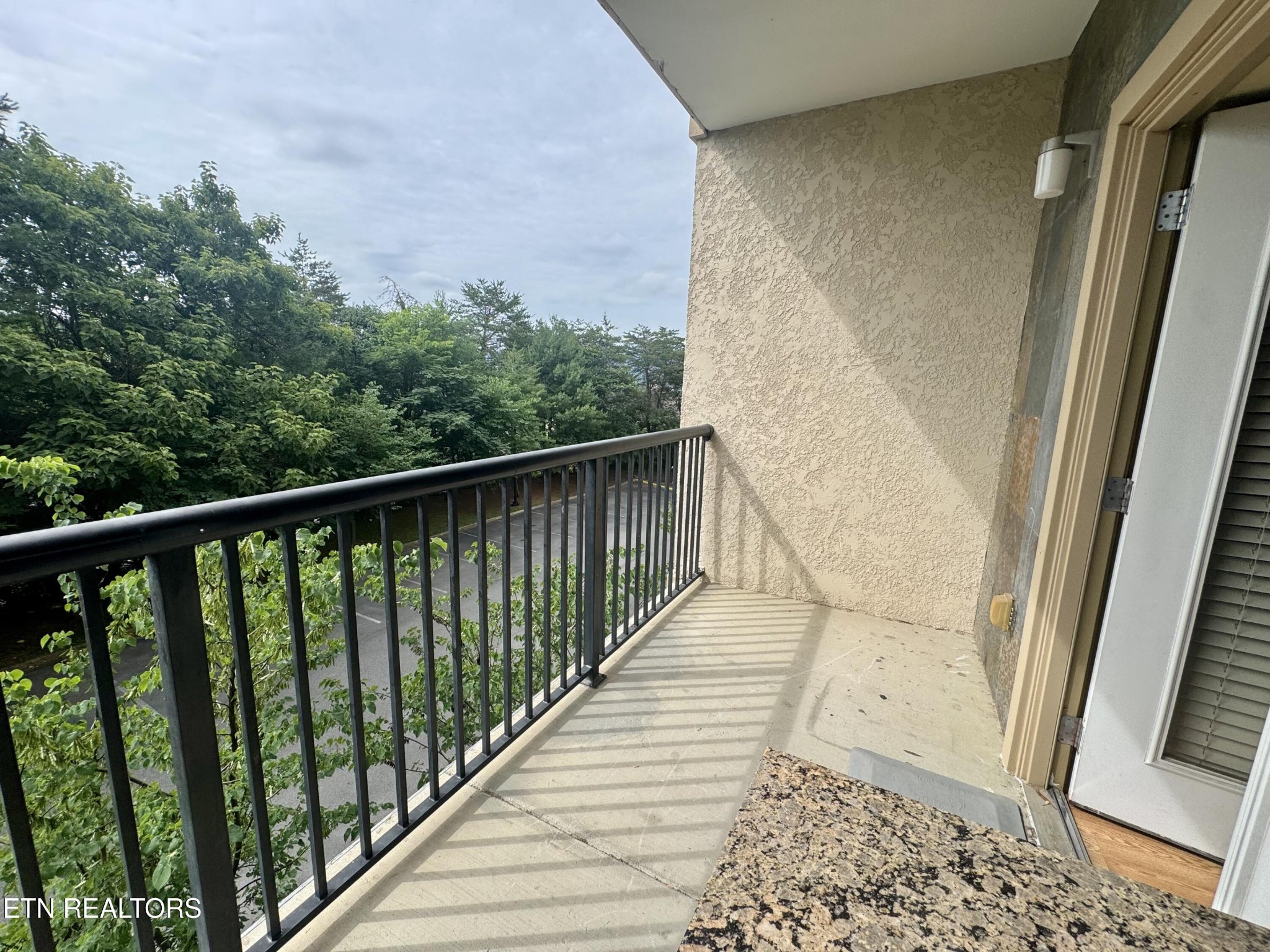 124 Plaza Property Photo 36