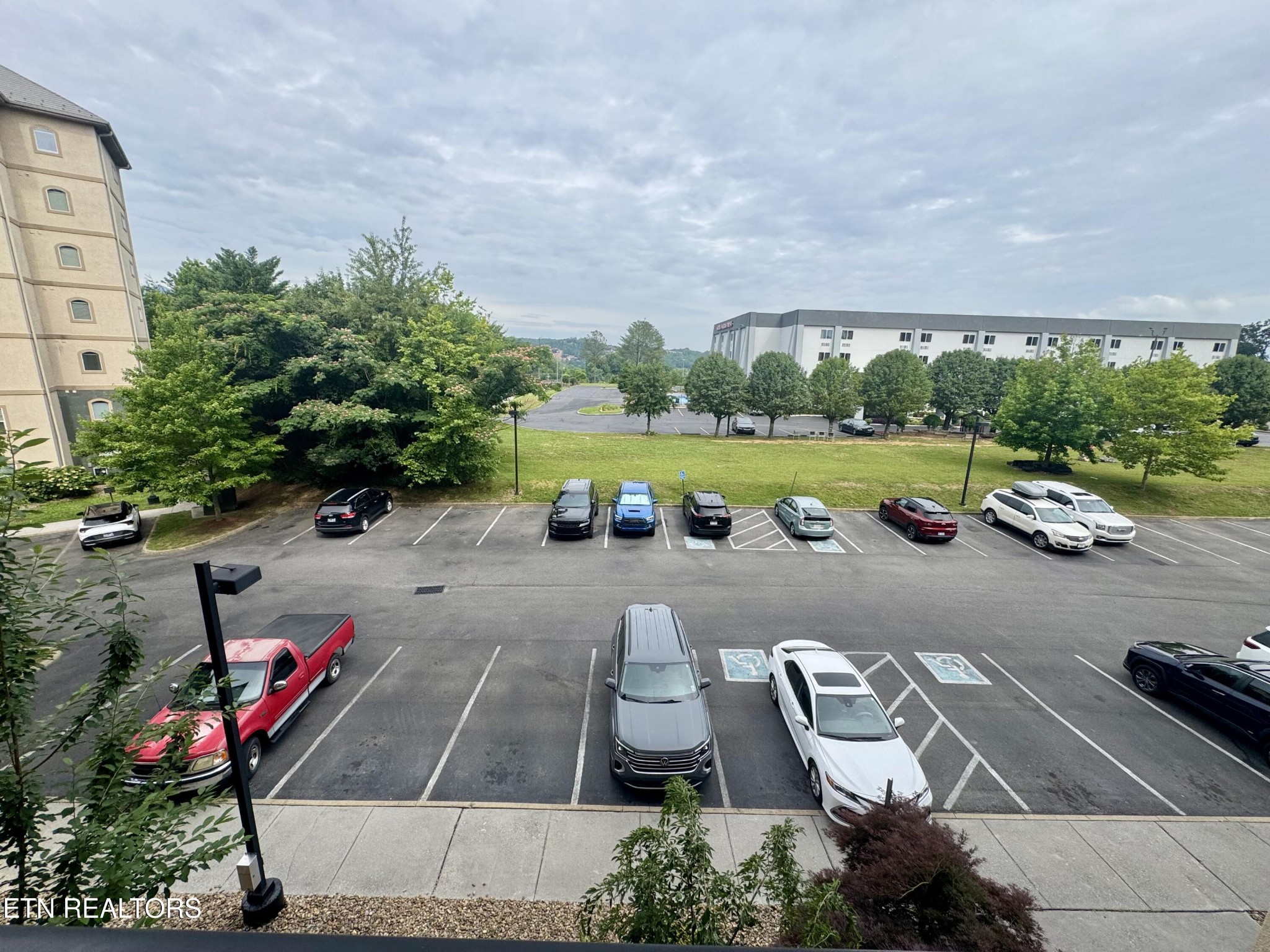 124 Plaza Property Photo 37