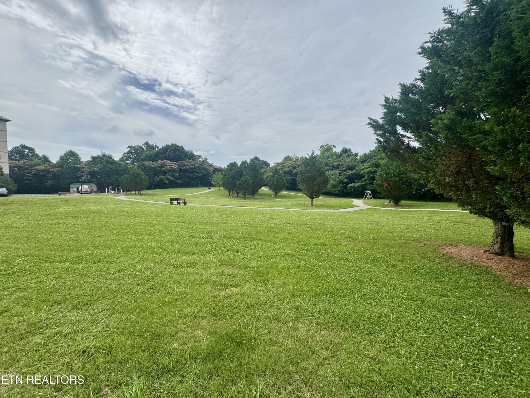 124 Plaza Property Photo 42