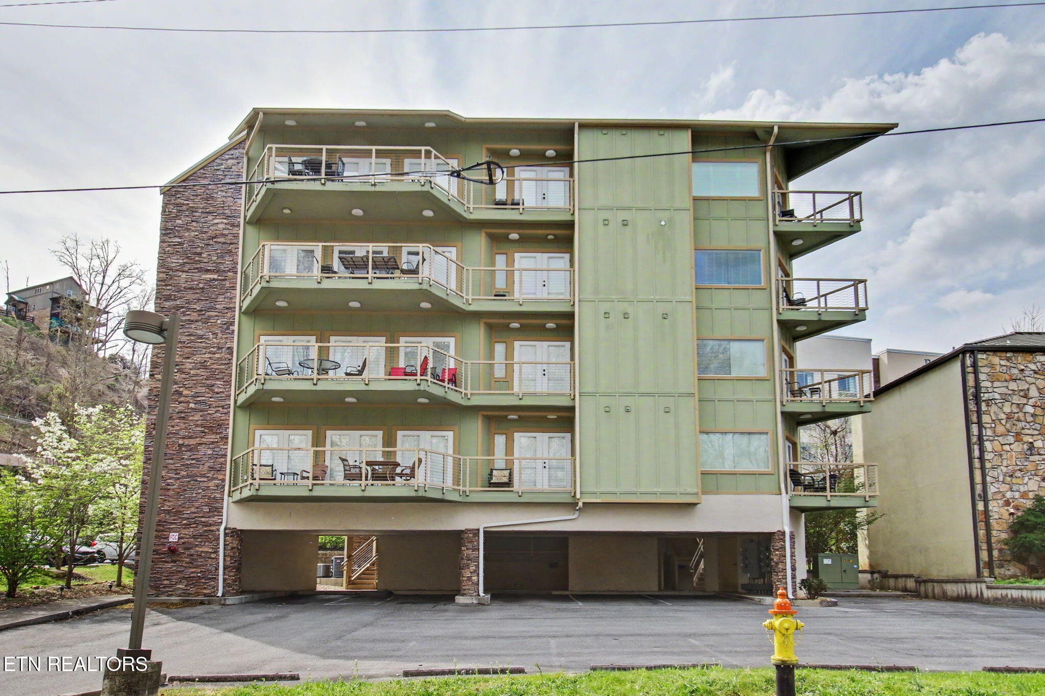513 McCarter Rd