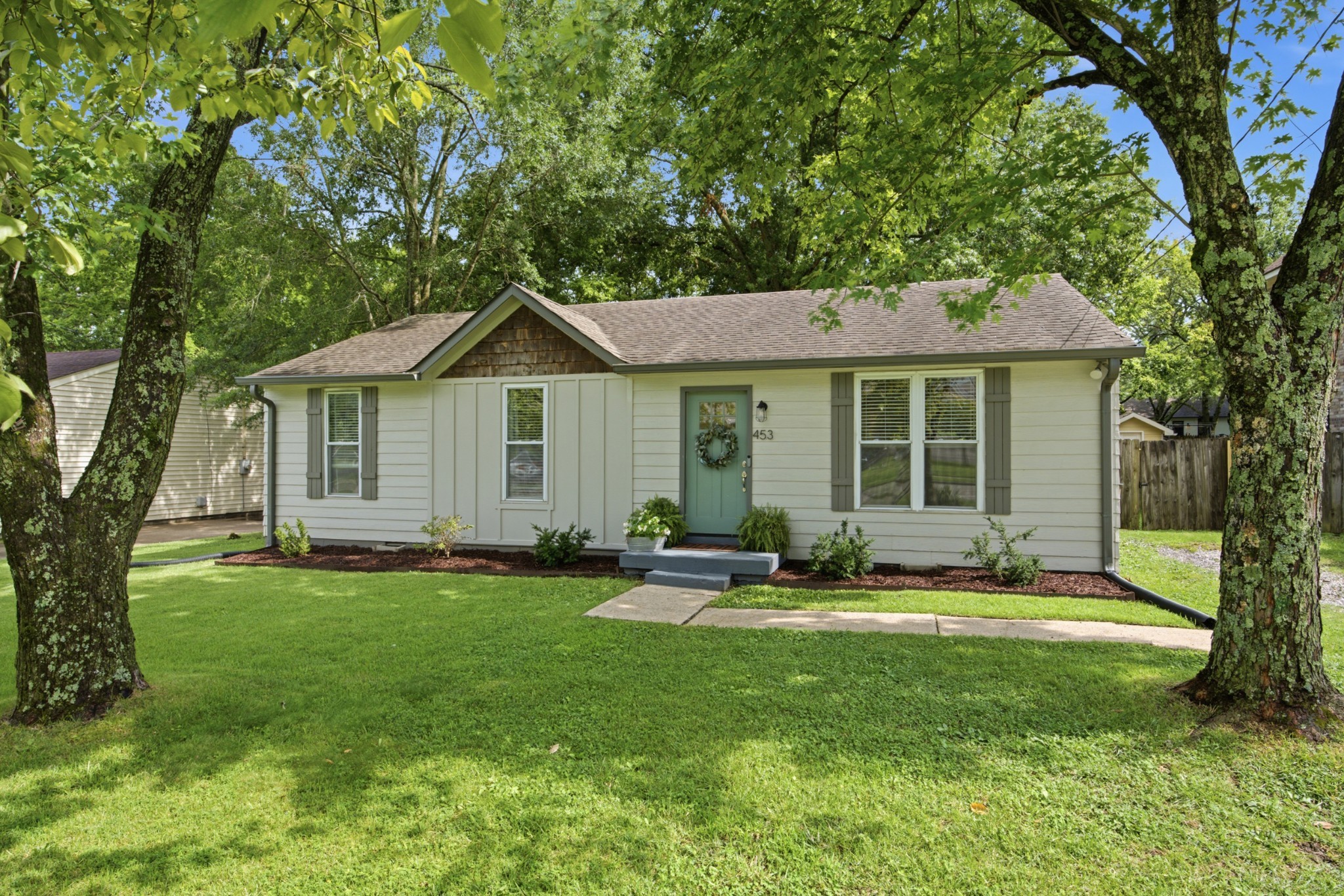 453 Tusculum Rd Property Photo 3