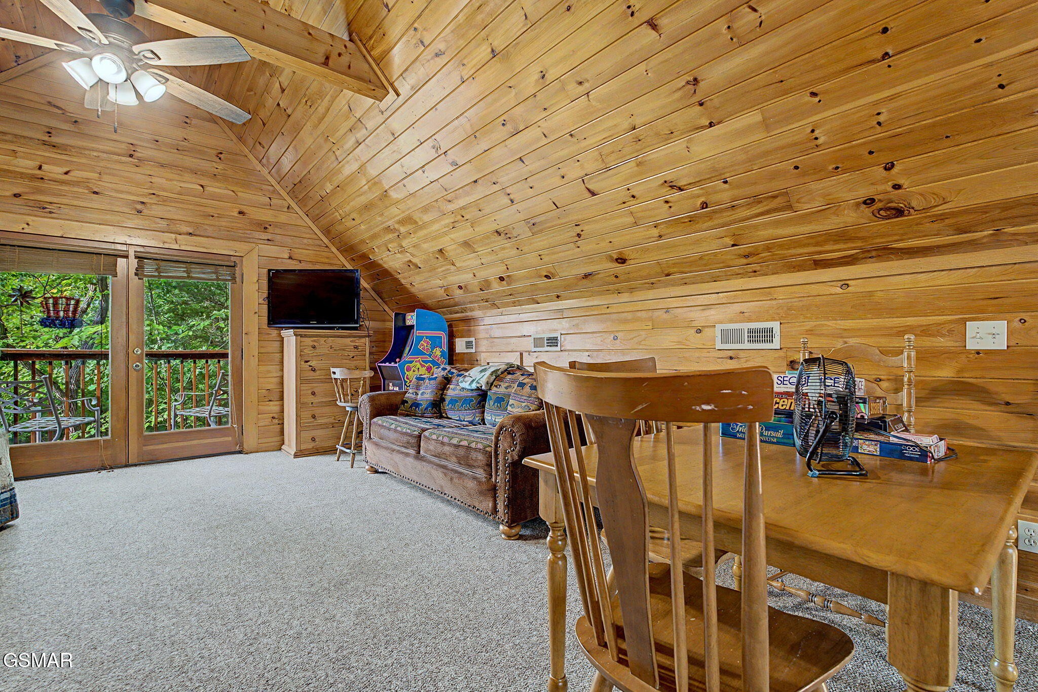 1065 Willard Way Property Photo 18
