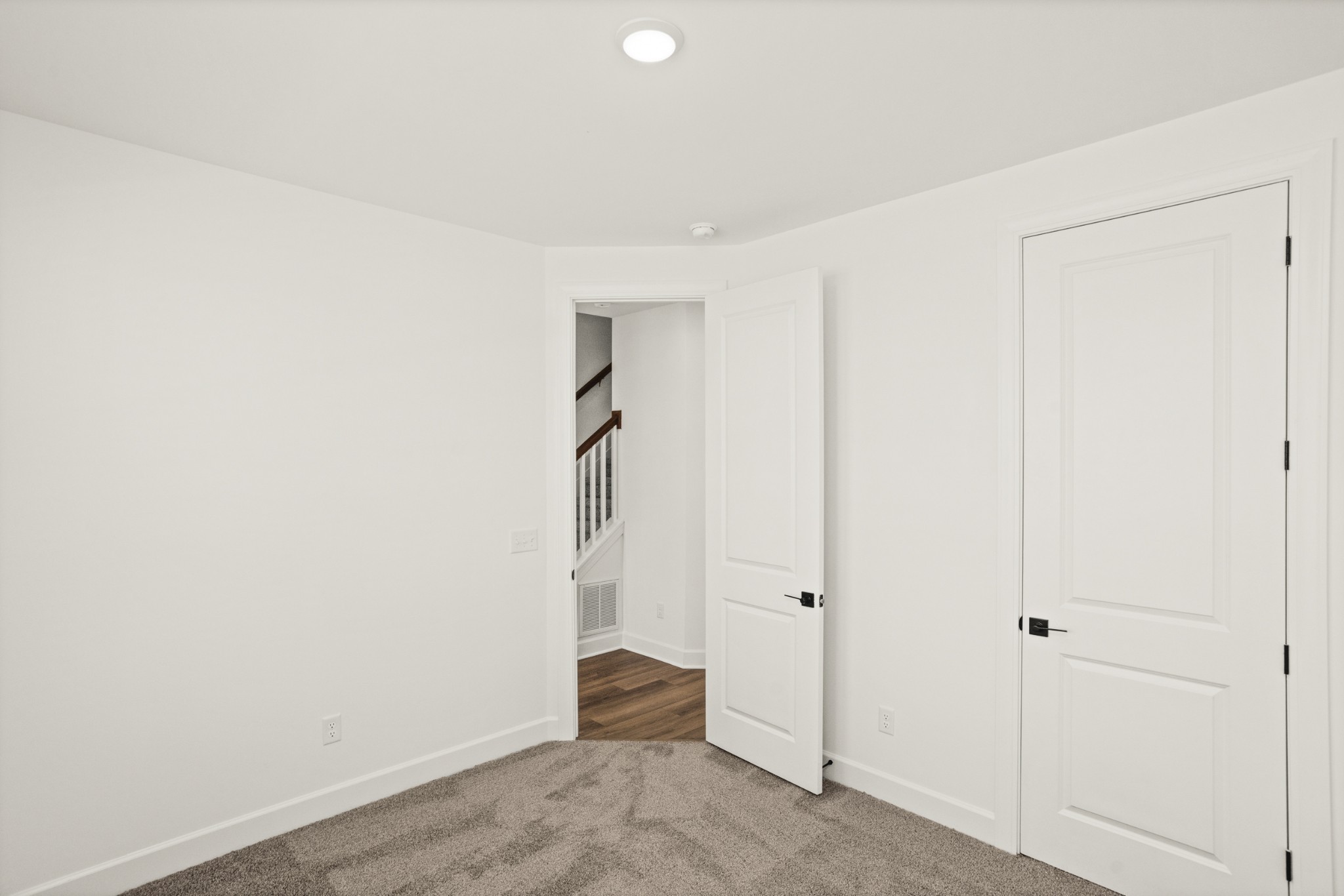 178 Barton Village Boulevard Property Photo 13