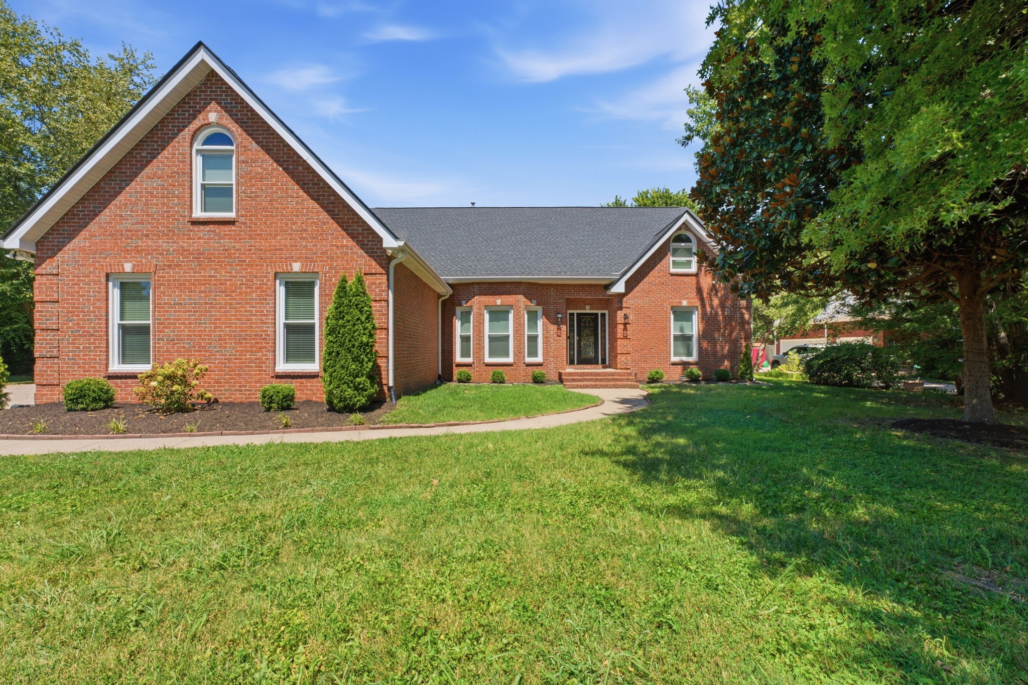 1622 Buckingham Dr