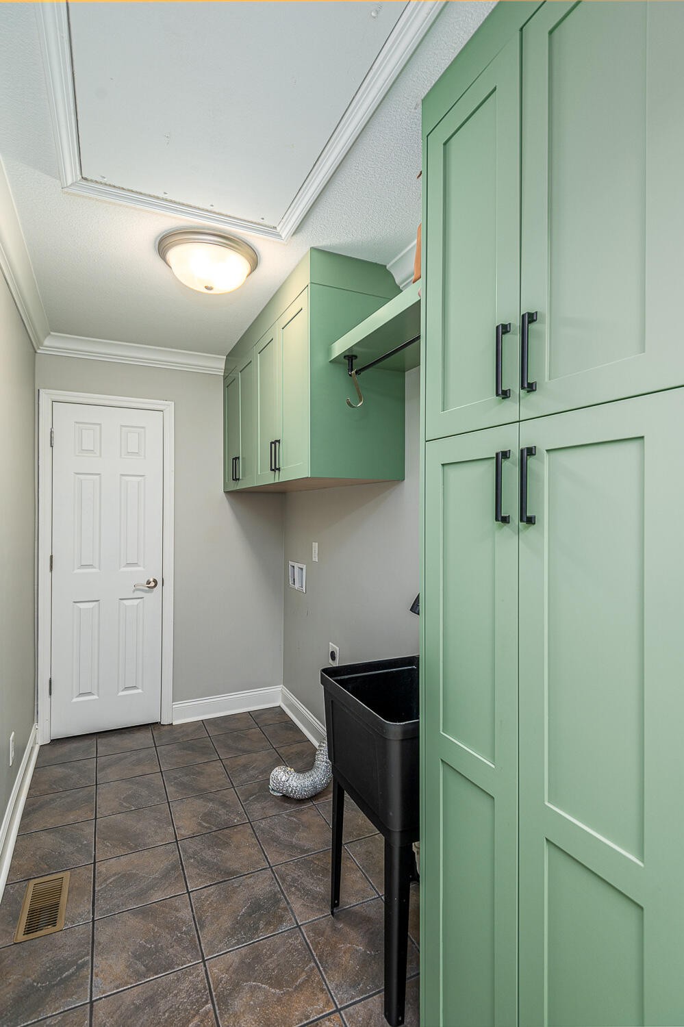 7918 Wolftever Drive Property Photo 26