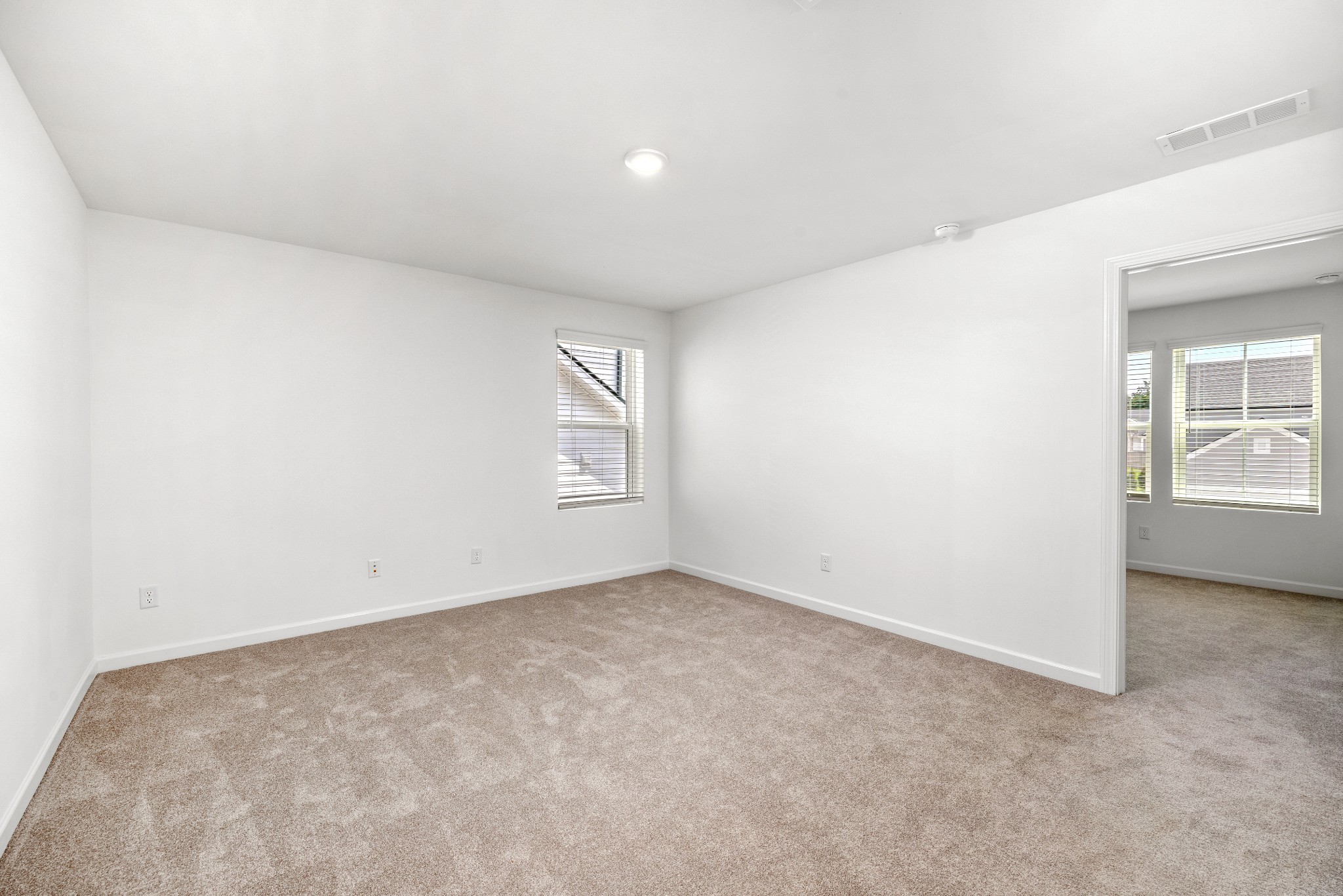 1026 Lionheart Dr Property Photo 33
