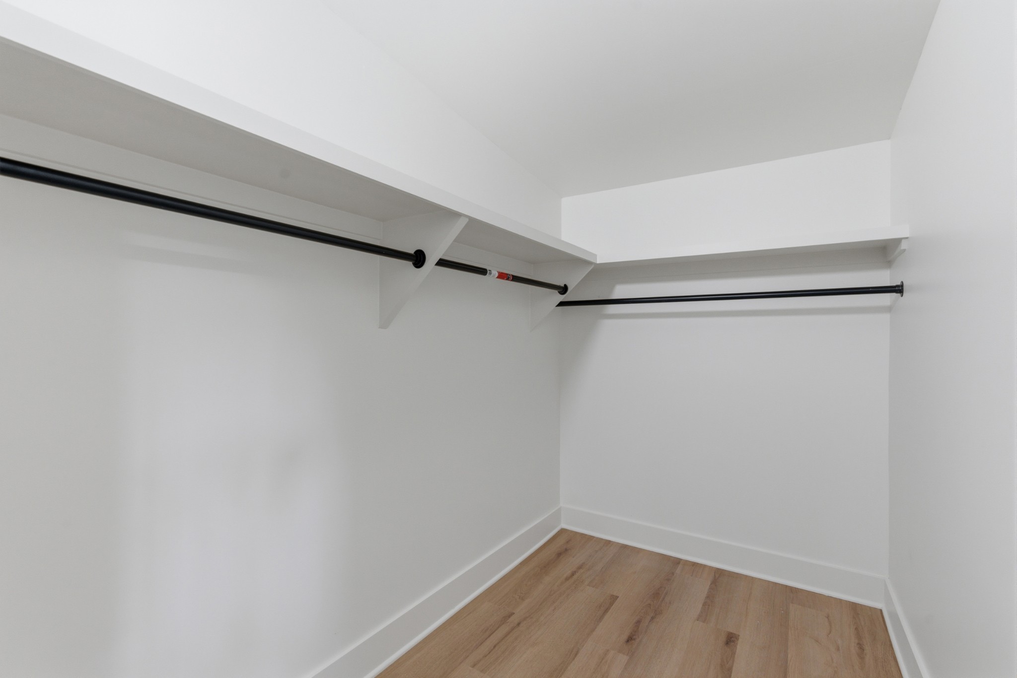 910 Ward St Property Photo 15