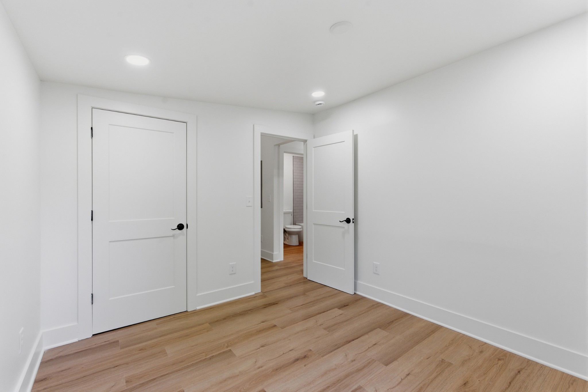 910 Ward St Property Photo 18