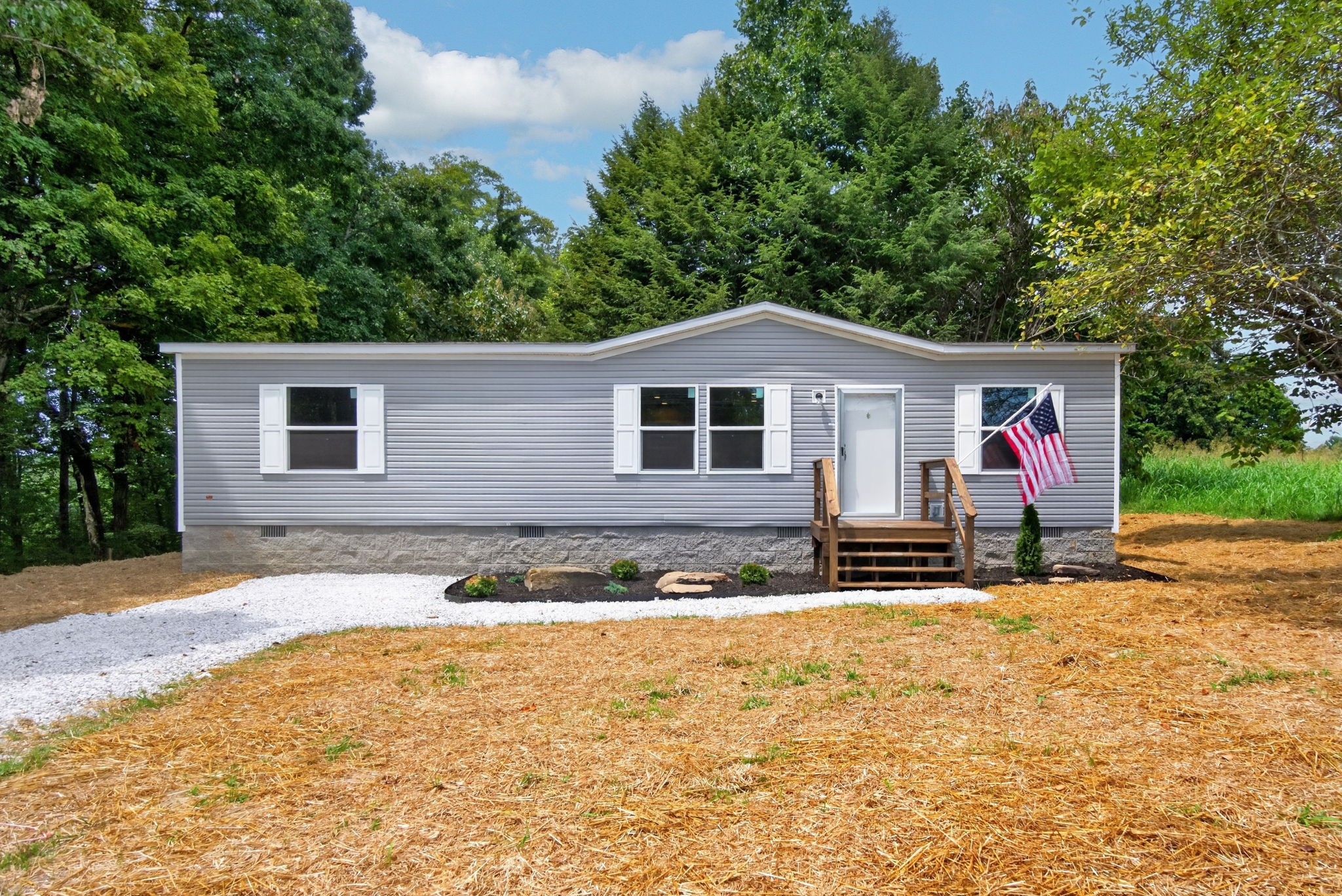 1498 Hensley Chapel Rd Property Photo 1