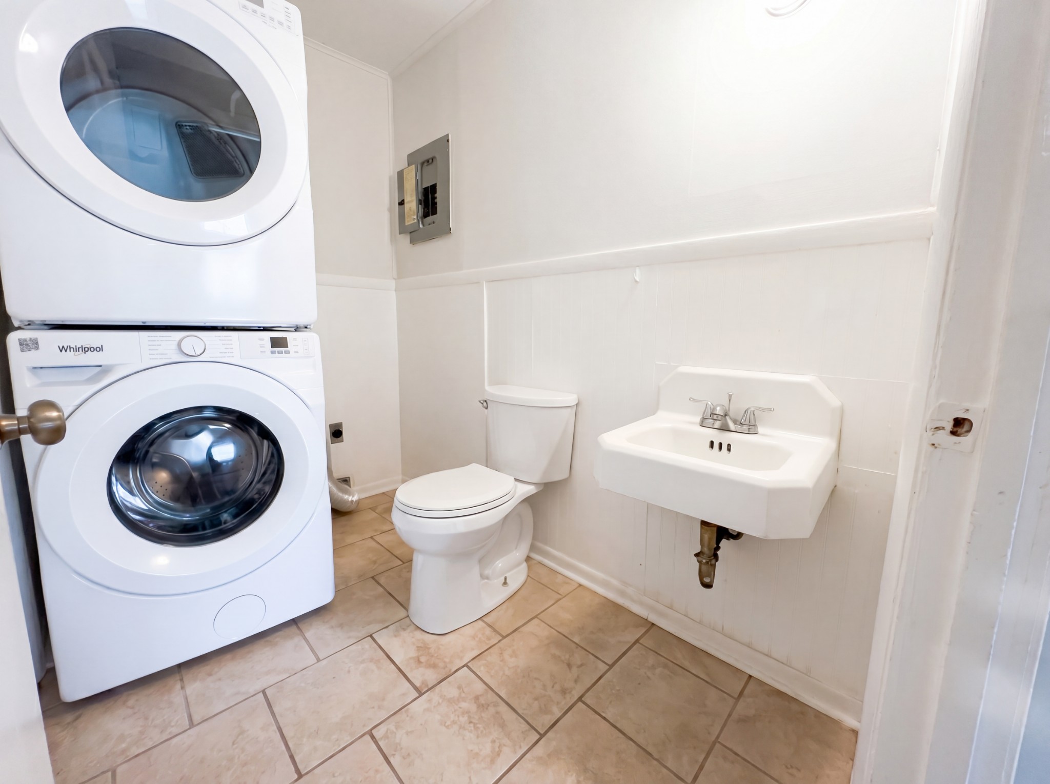 80 James St Property Photo 13