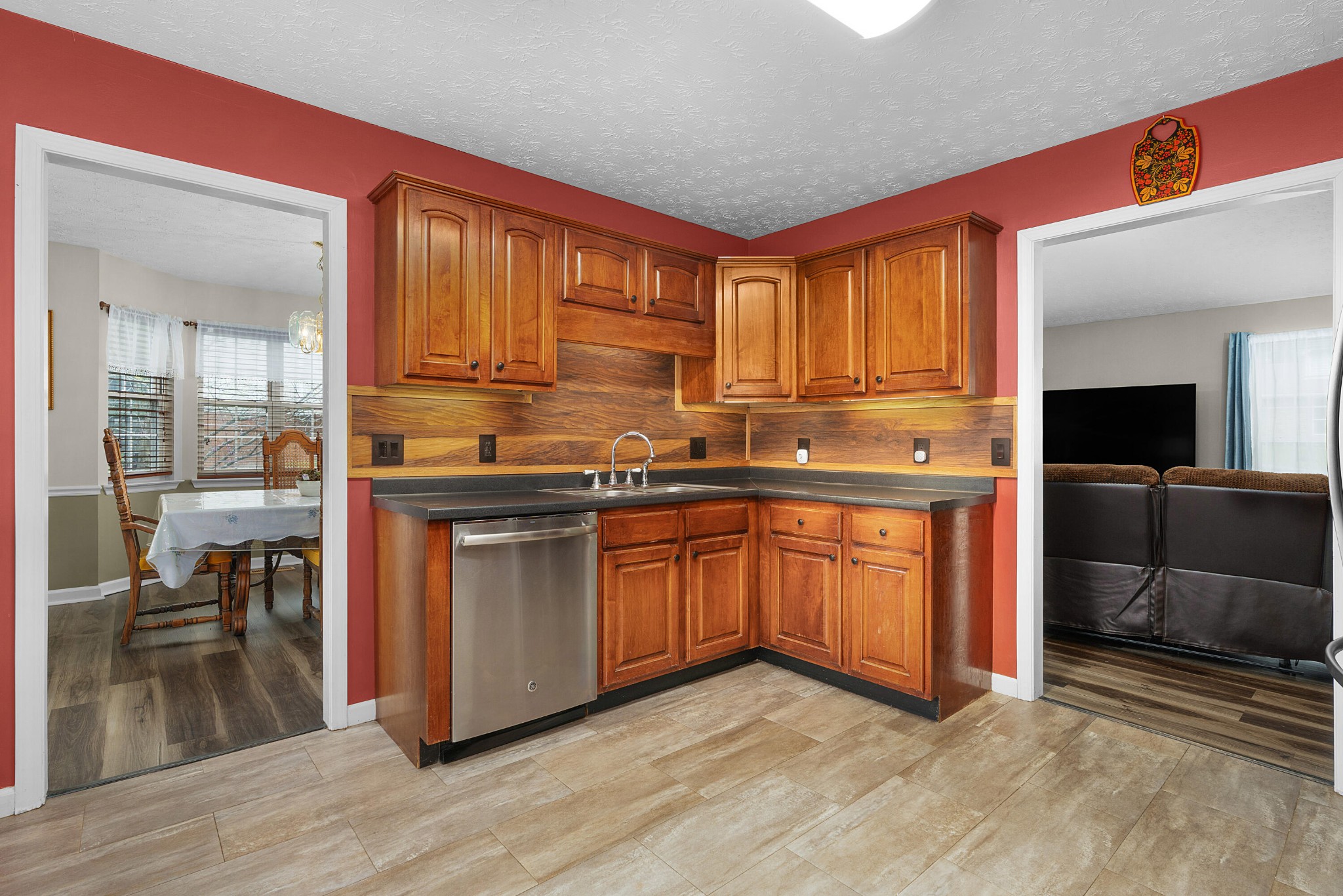 269 Sutton Drive Property Photo 15