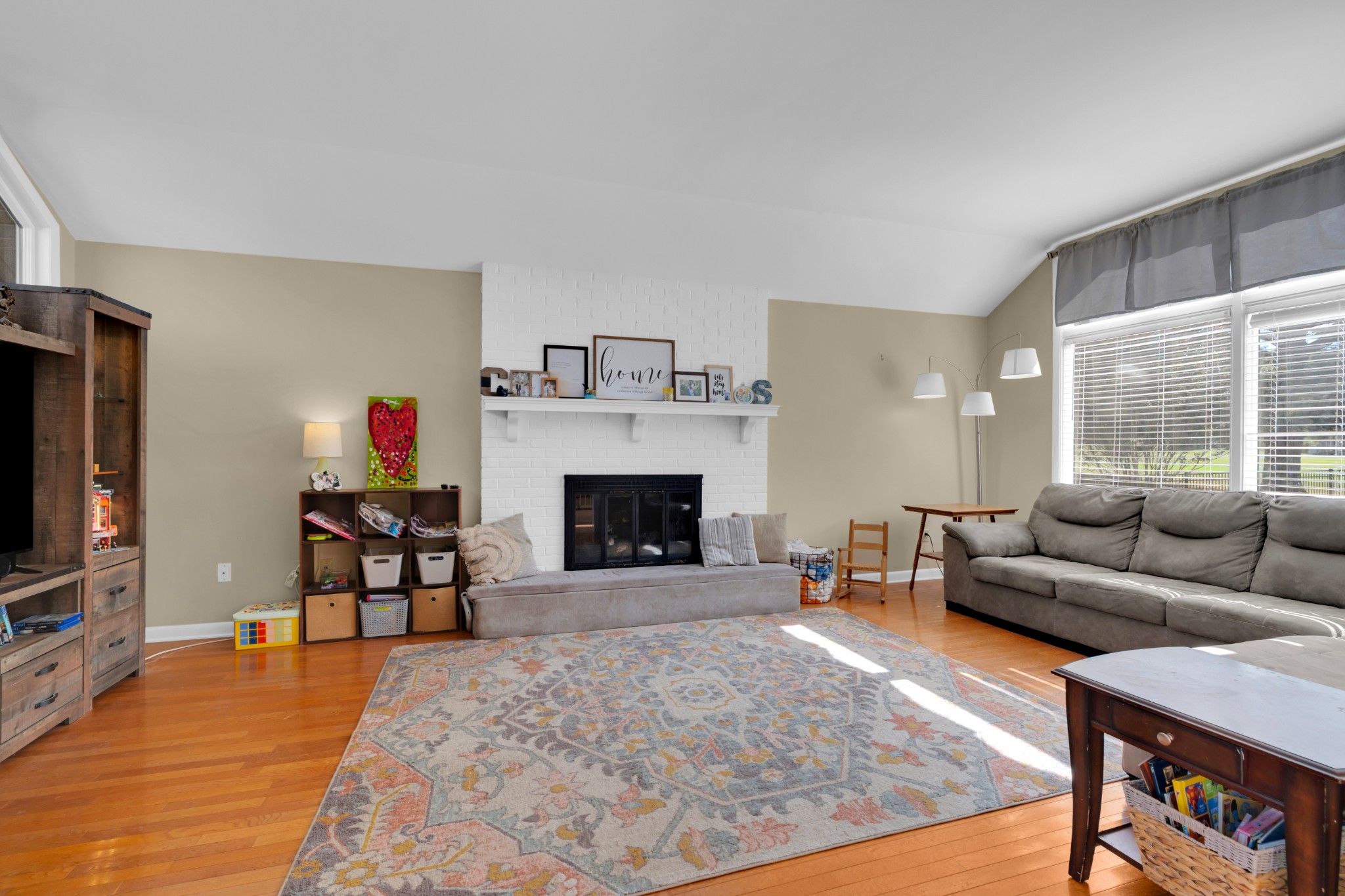 203 Kingsridge Blvd Property Photo 3