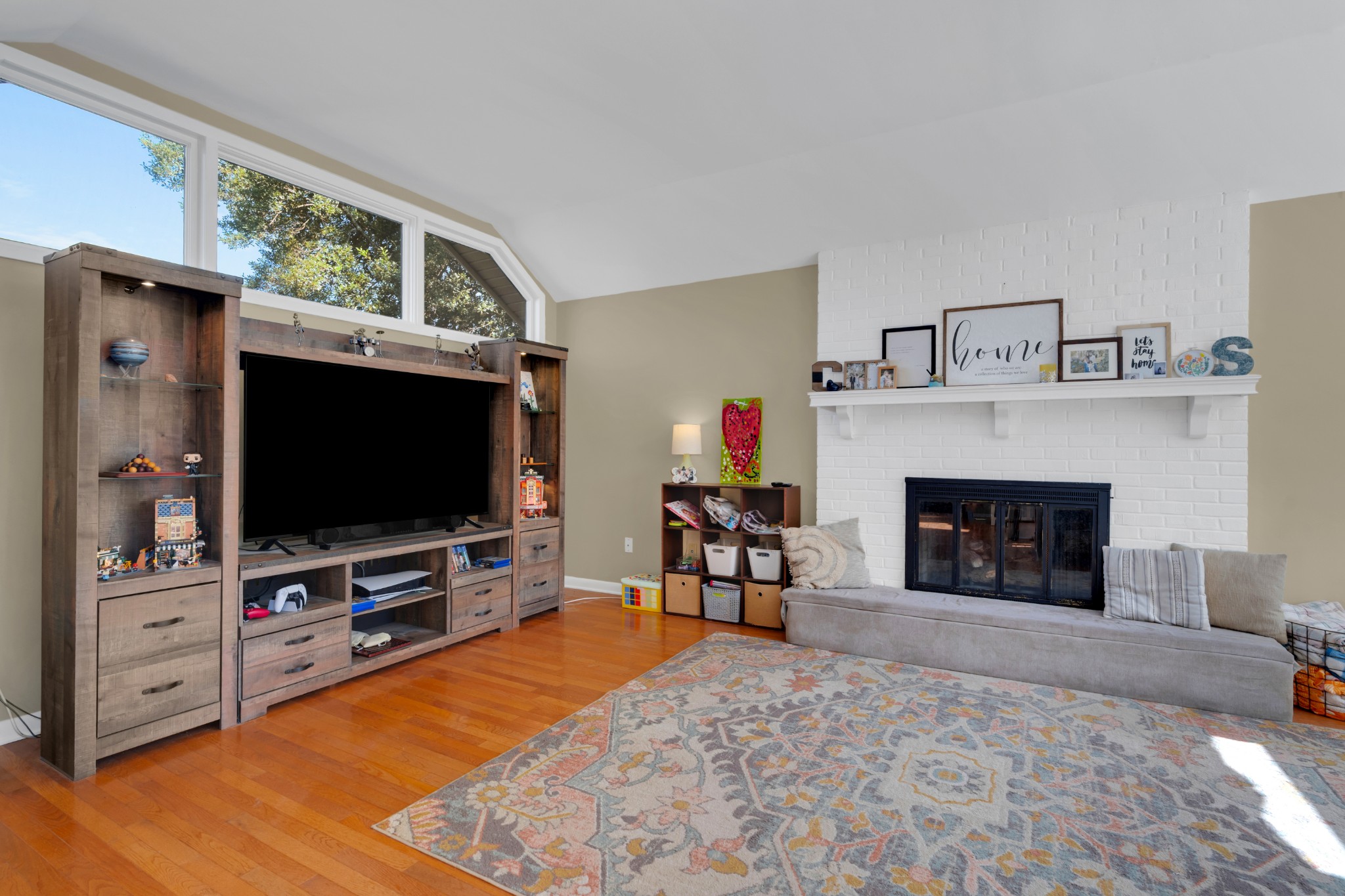 203 Kingsridge Blvd Property Photo 4