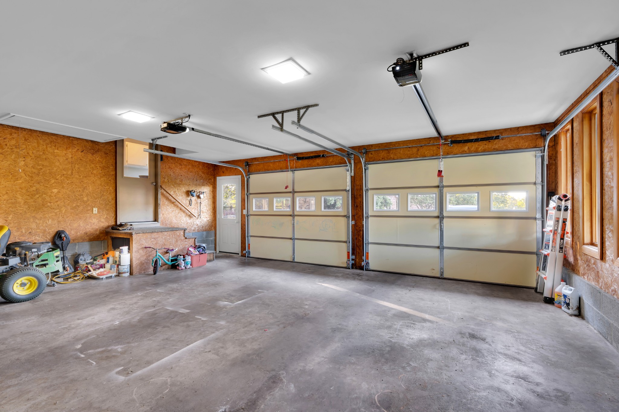 203 Kingsridge Blvd Property Photo 35