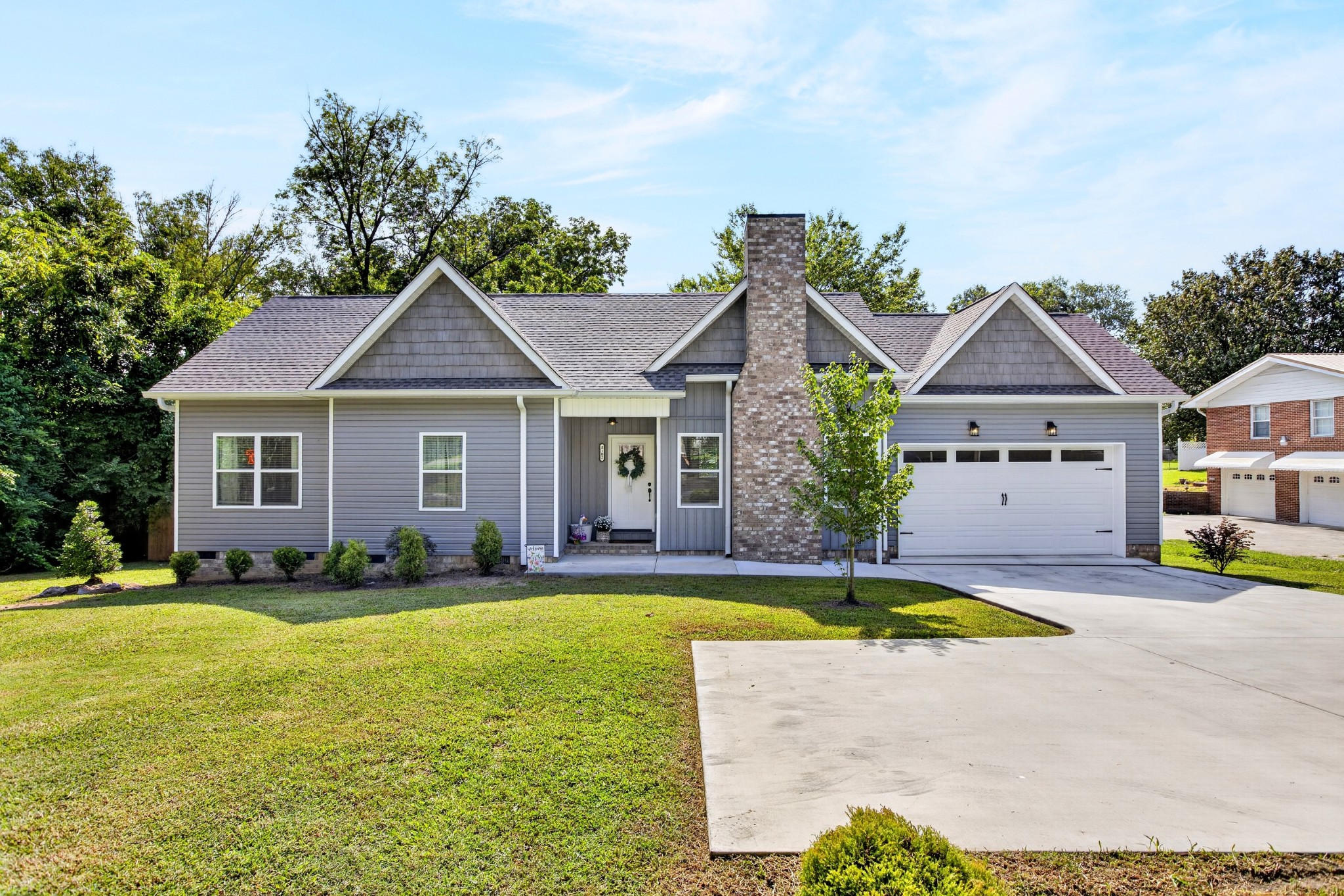 2102 Peerless Rd, Nw Property Photo 1