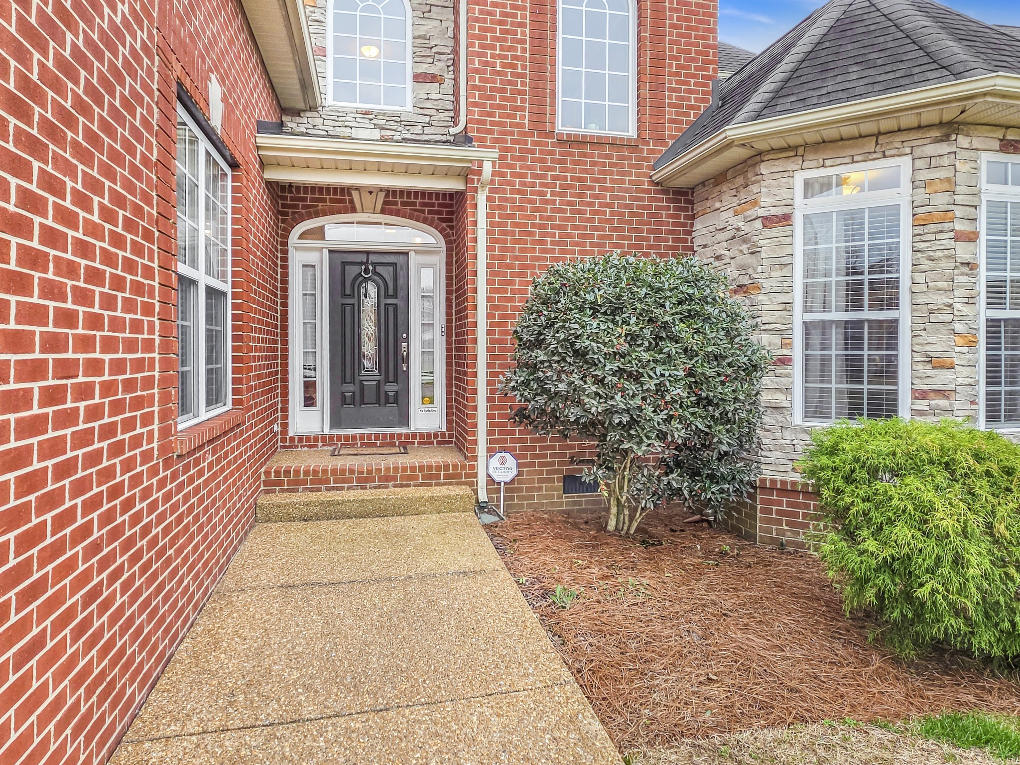 1034 Stonehollow Way Property Photo 3